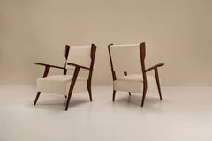 Paire de chaises italiennes Wingback en cerisier, Italie, années 1960