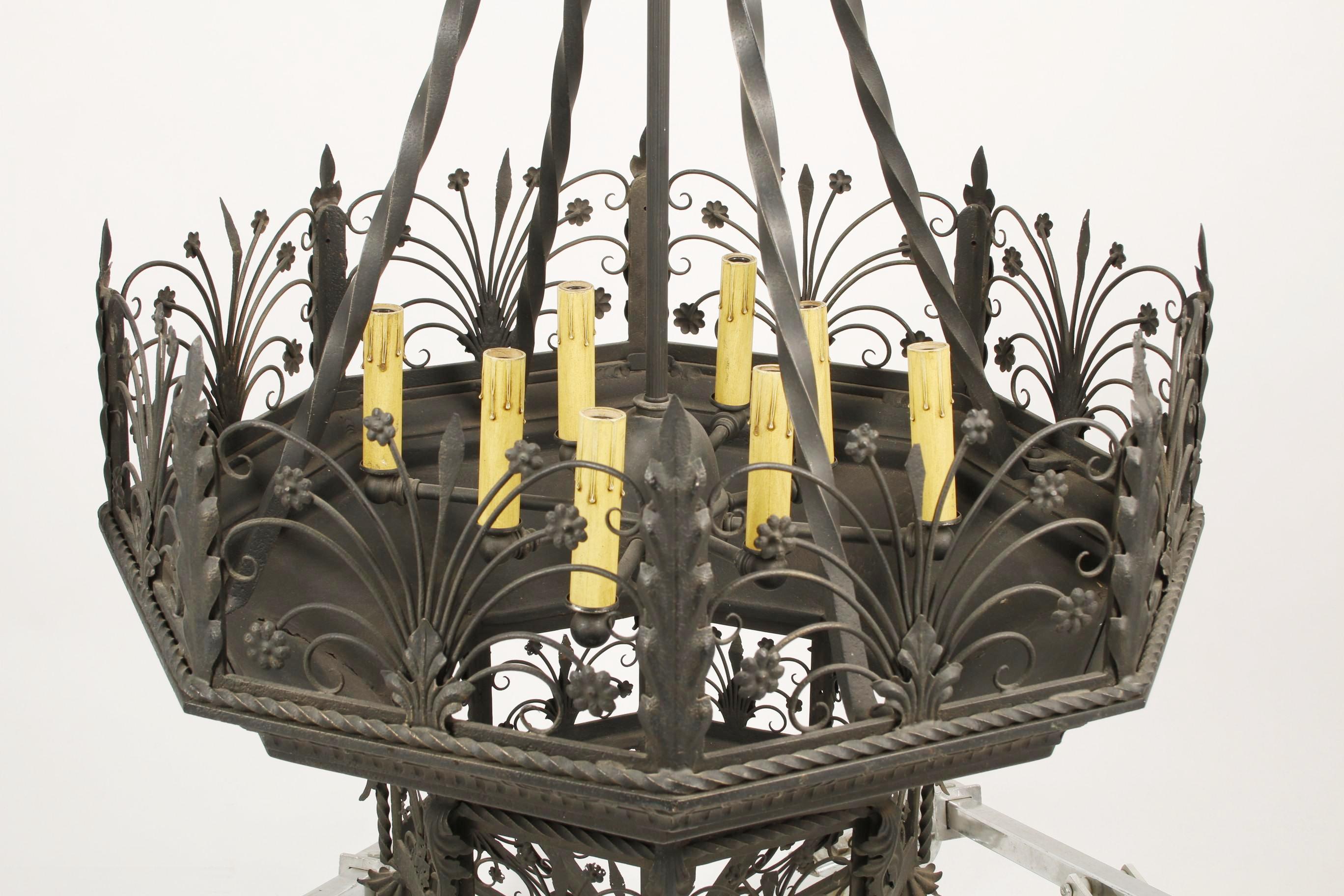 Gothic Pair of Italian Wrought Iron Chandeliers, 6 Lights For Sale