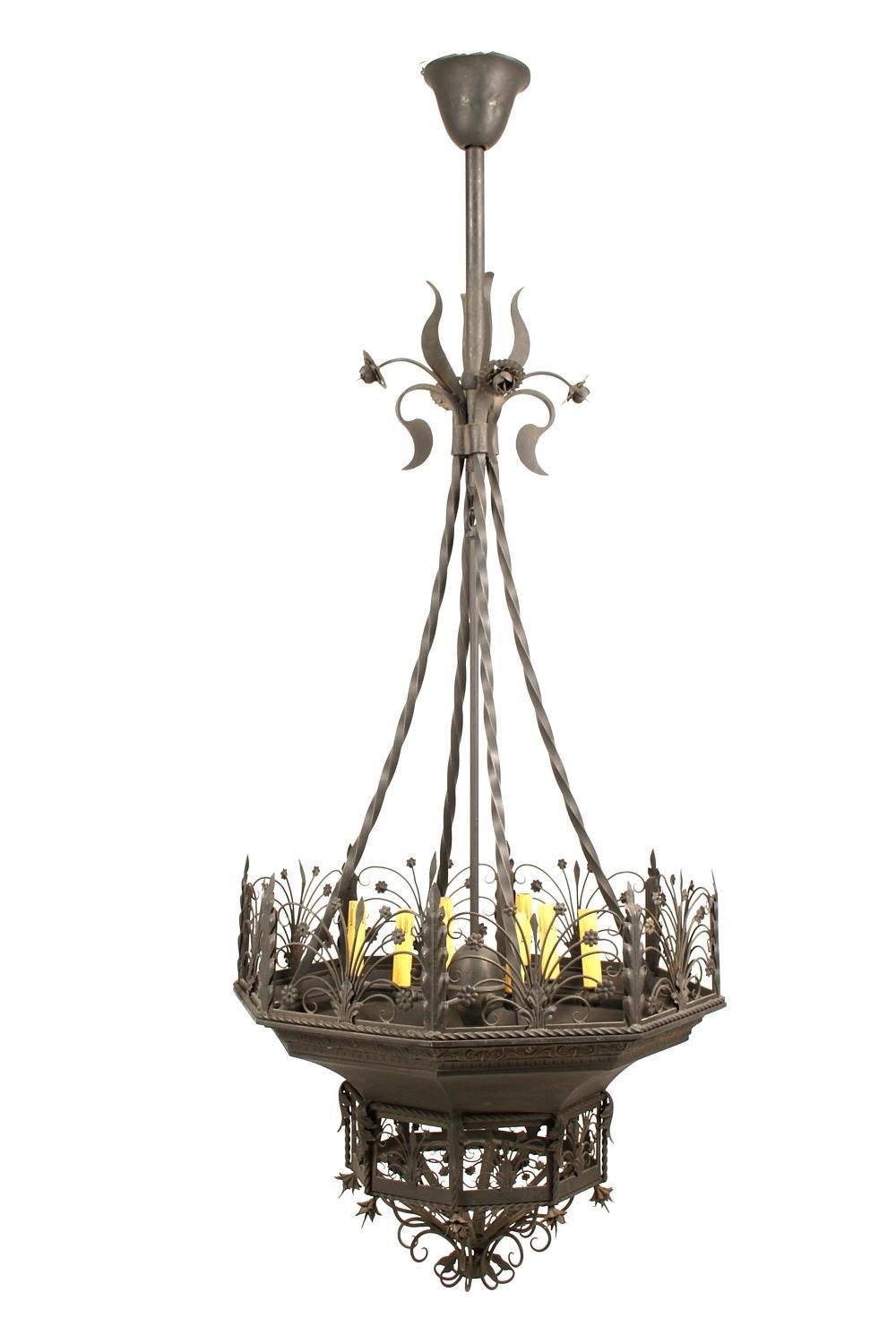 20th Century Pair of Italian Wrought Iron Chandeliers, 6 Lights For Sale