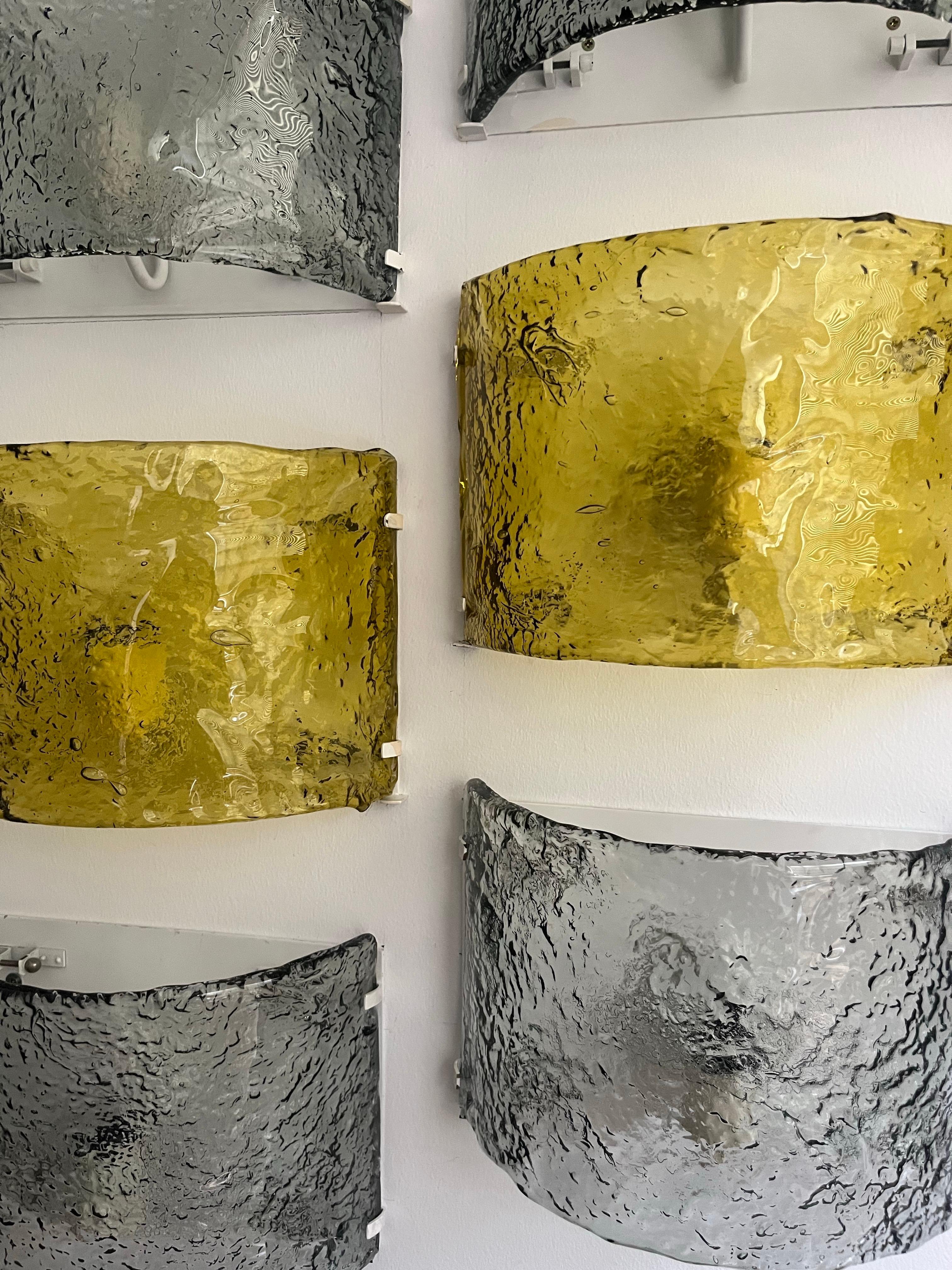 Coppia di lampade da parete italiane in giallo di Murano di Carlo Nason per Mazzega Murano, anni '70 in vendita 3