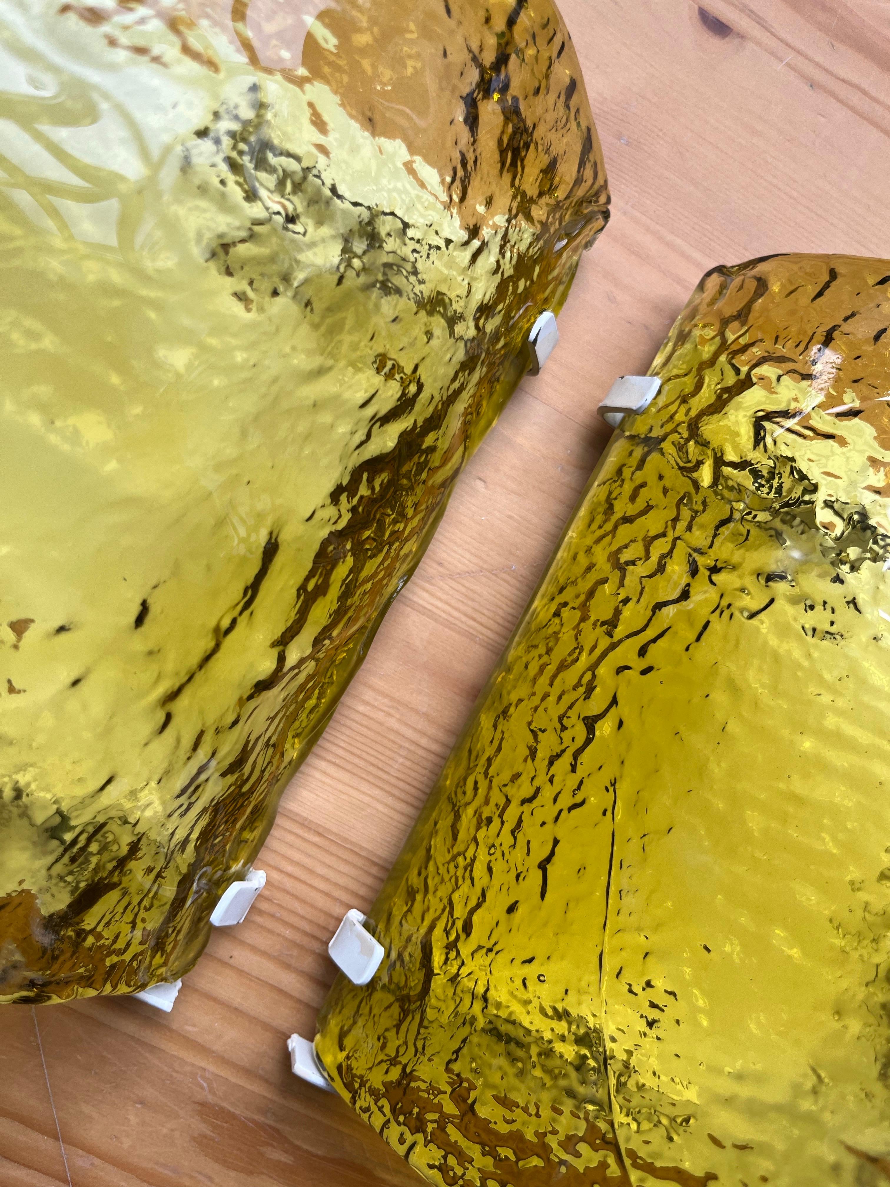 Coppia di lampade da parete italiane in giallo di Murano di Carlo Nason per Mazzega Murano, anni '70 in vendita 9