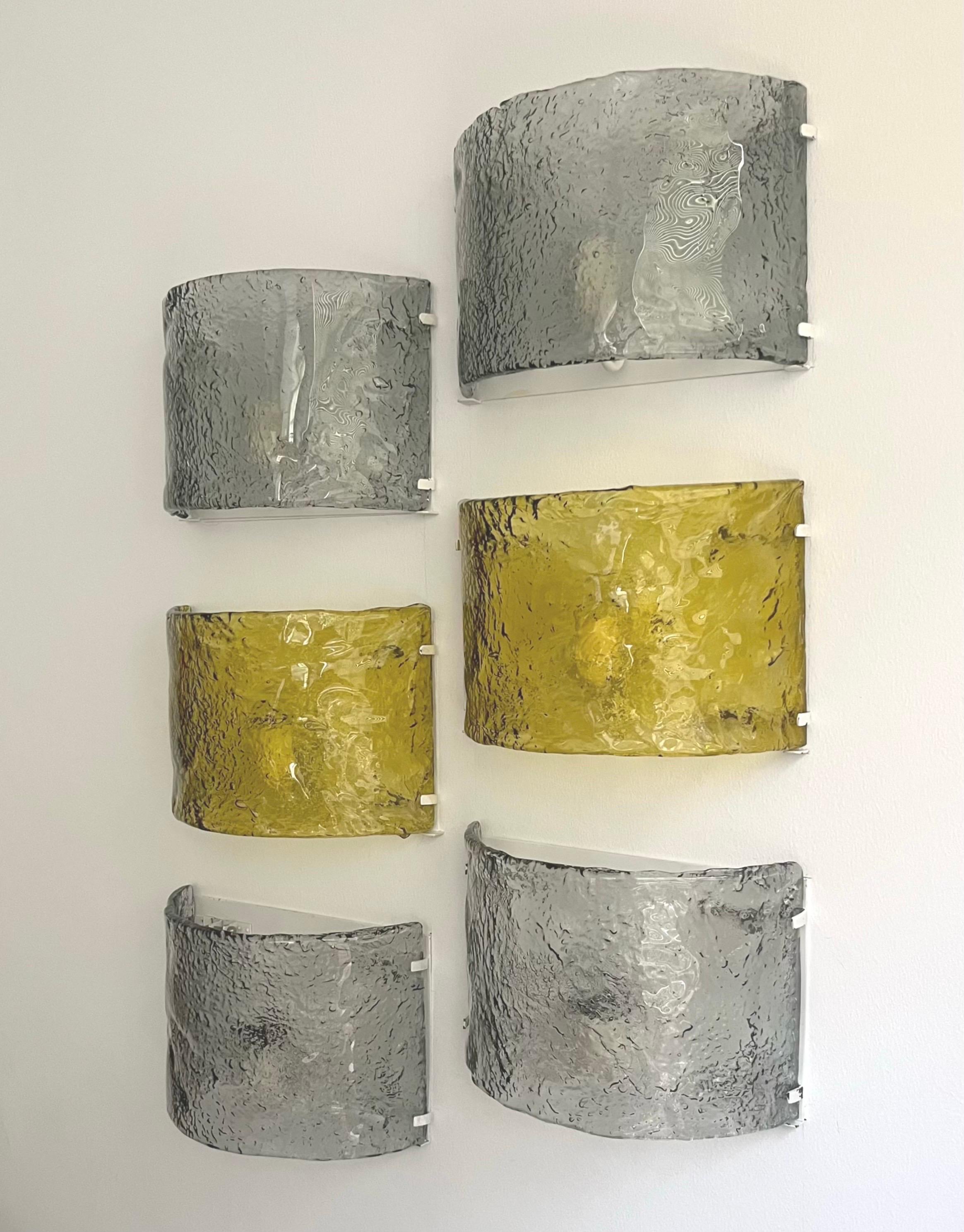 Coppia di lampade da parete italiane in giallo di Murano di Carlo Nason per Mazzega Murano, anni '70 in vendita 2