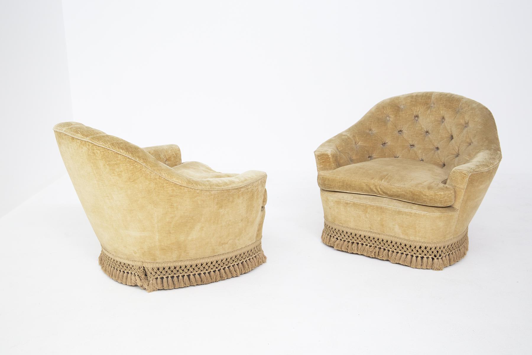 Mid-Century Modern Pair of Italian Yellow Velvet Quilted Armchairs