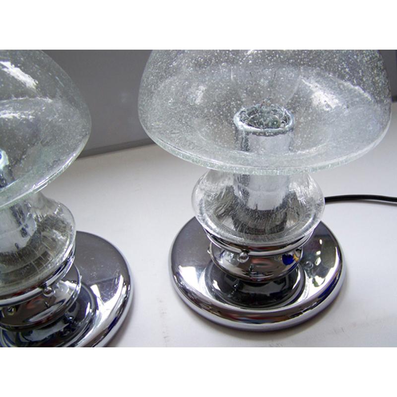 Pair of Italian Vintage Sculptural Bubble Glass Table or Bedside Lights, 1970s In Good Condition For Sale In Berlin, DE