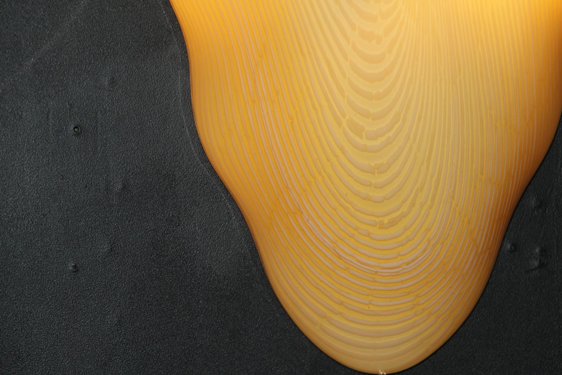 Paar elfenbeinfarbene filigrane Wandleuchten aus Muranoglas, beigefarbenes Glas im Angebot 3
