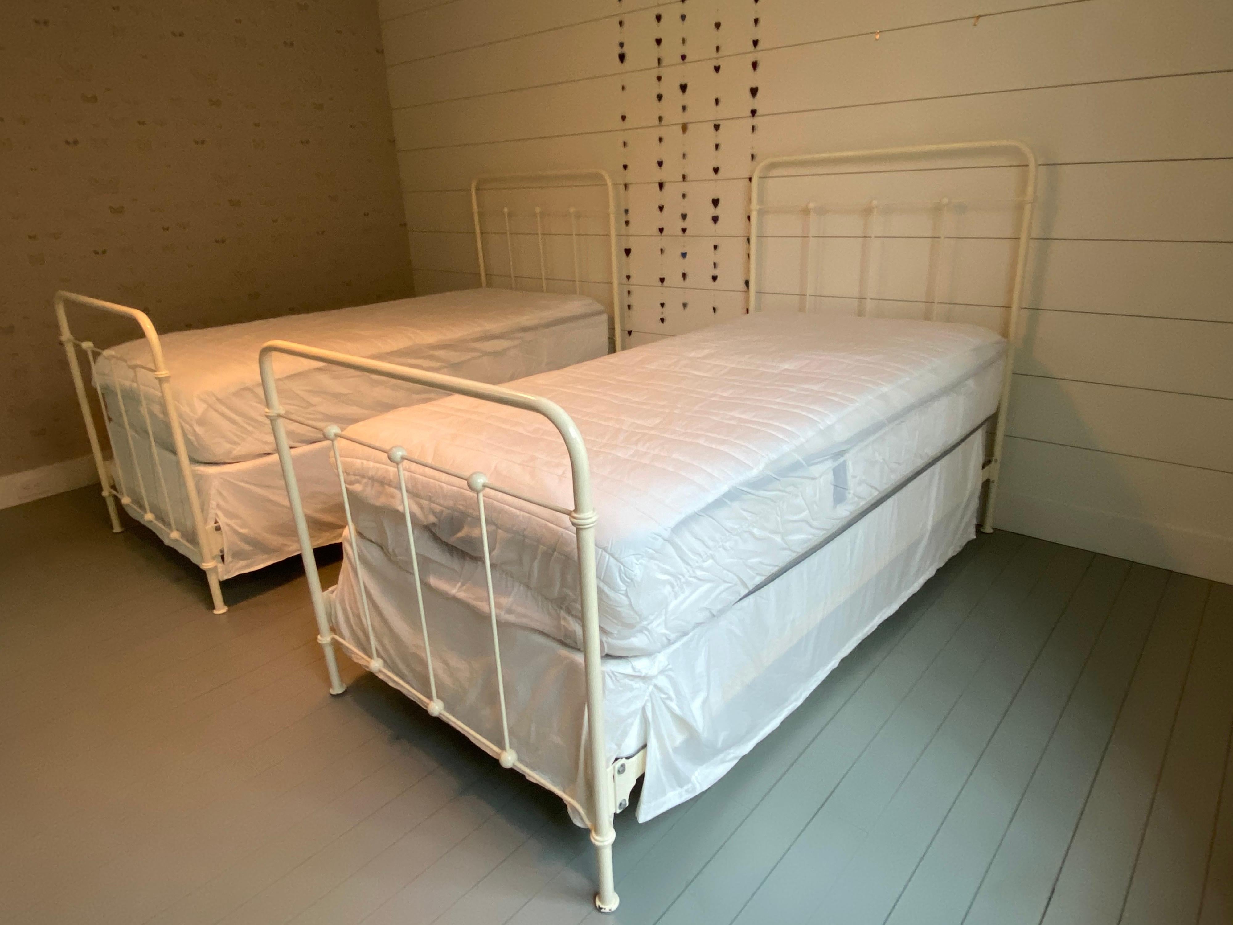 charles p rogers iron bed reviews