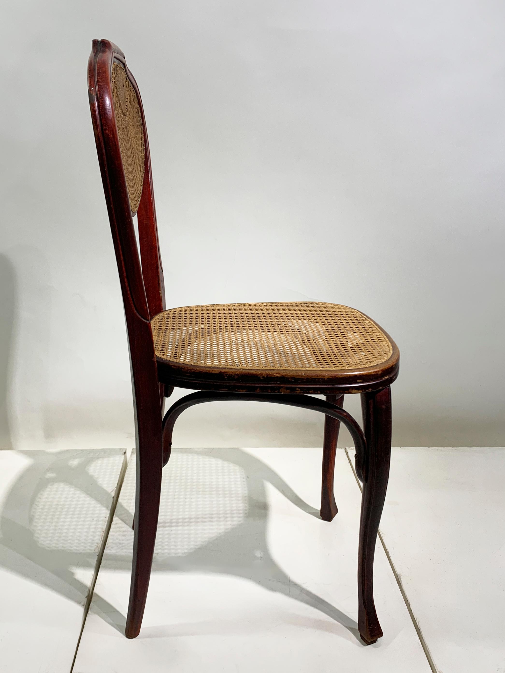Paire de chaises J. & J. Kohn en bois courbé et en canne, Teschen, Autriche, vers 1900 en vente 8