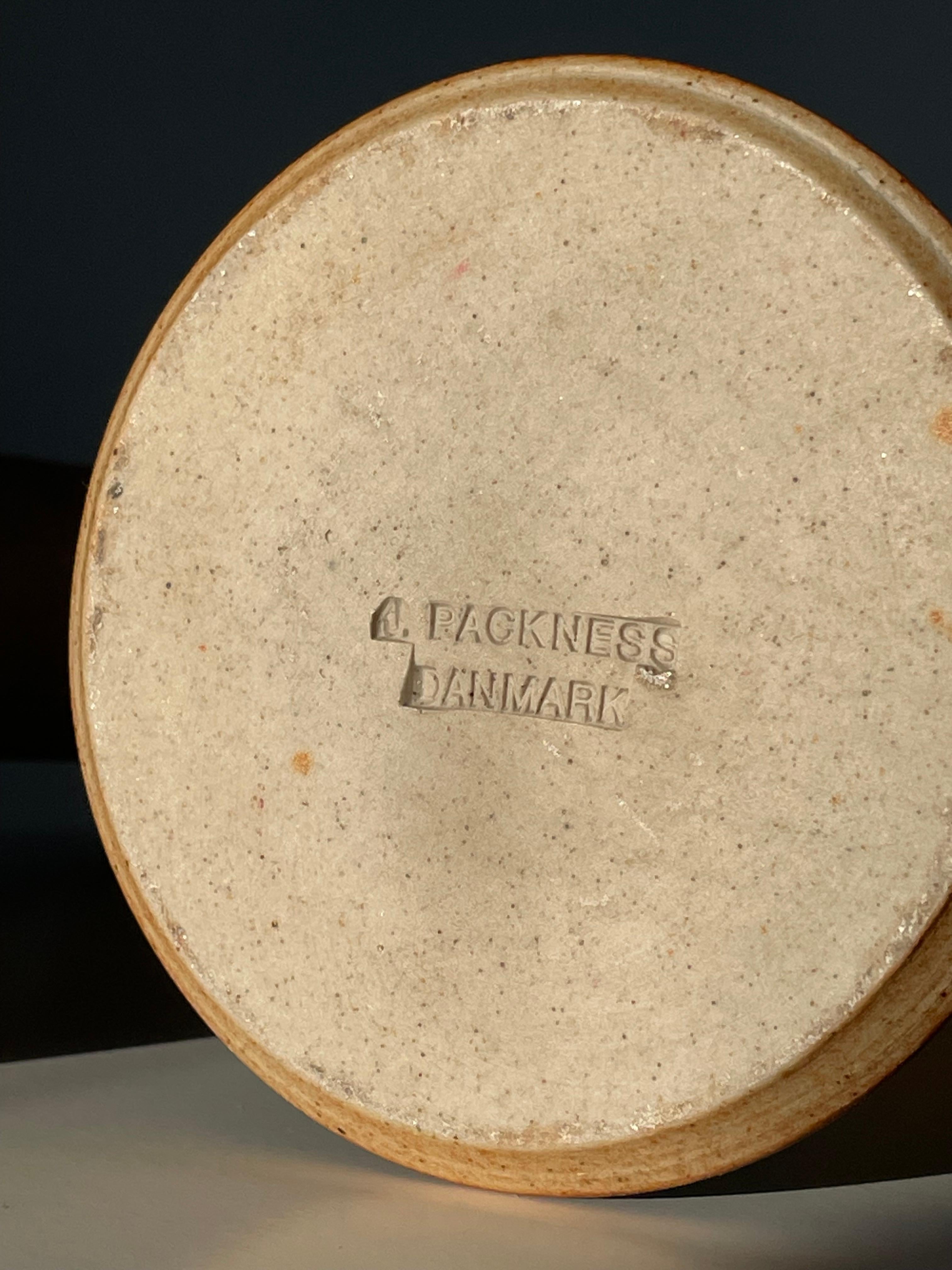 J. Packness Bastoncini per candele in ceramica marrone fulvo, anni '70 in vendita 5