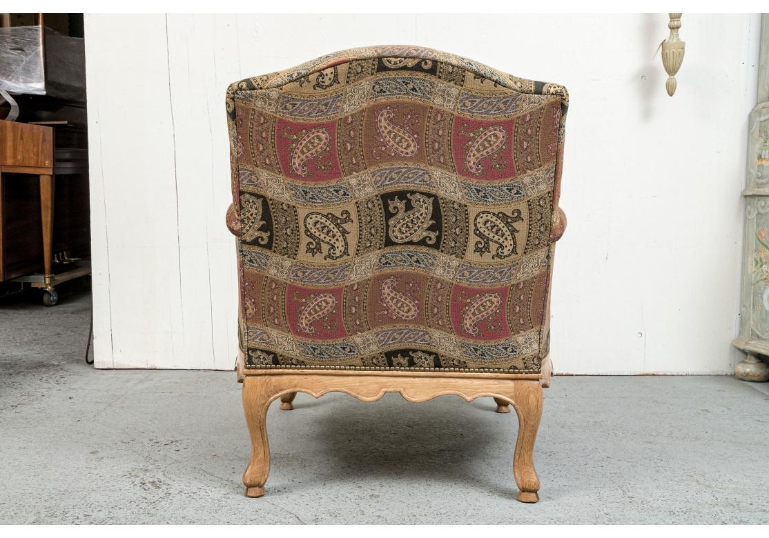 Pareja de sillones J. Robert Scott con otomana a juego en venta 7