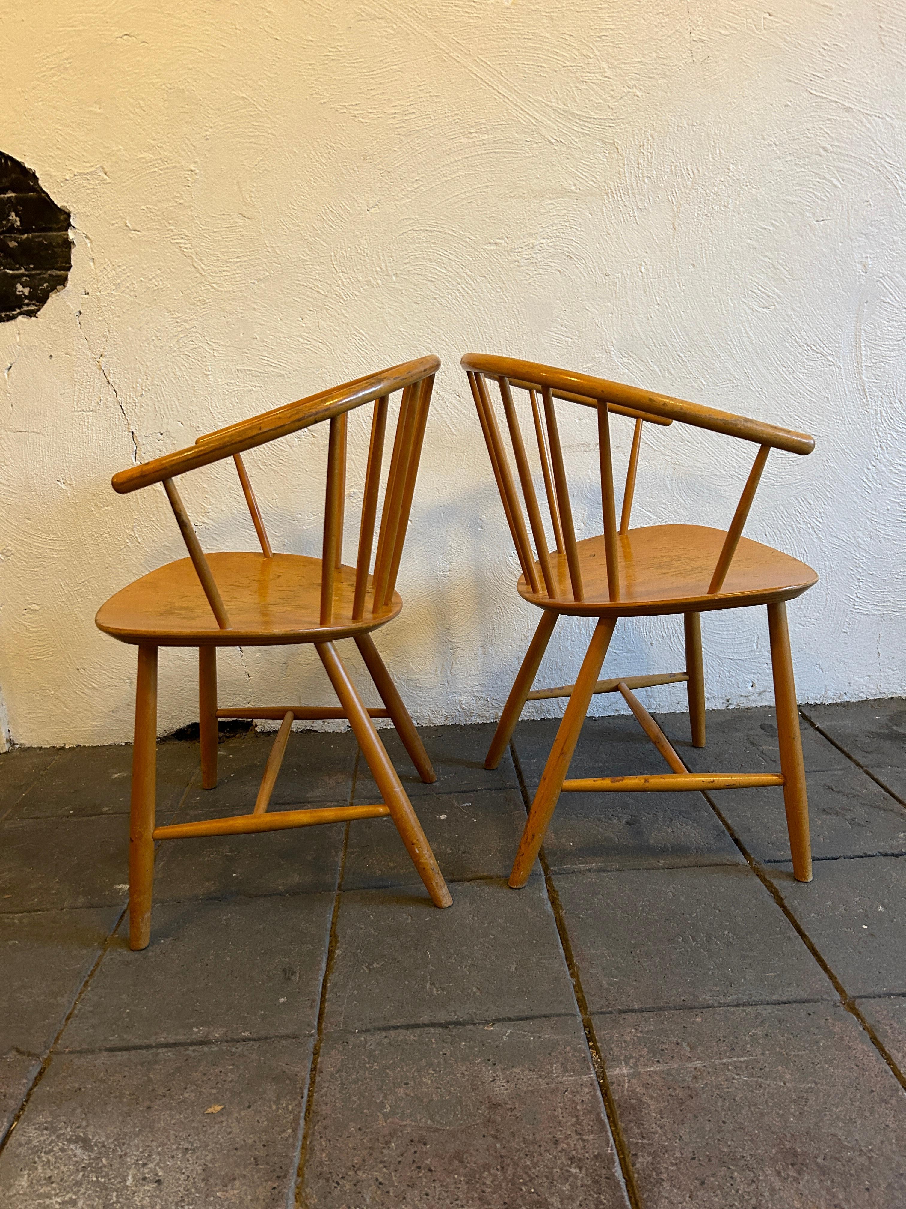 Scandinave moderne Paire de fauteuils modernes danois J64 par Ejvind Johansson en vente