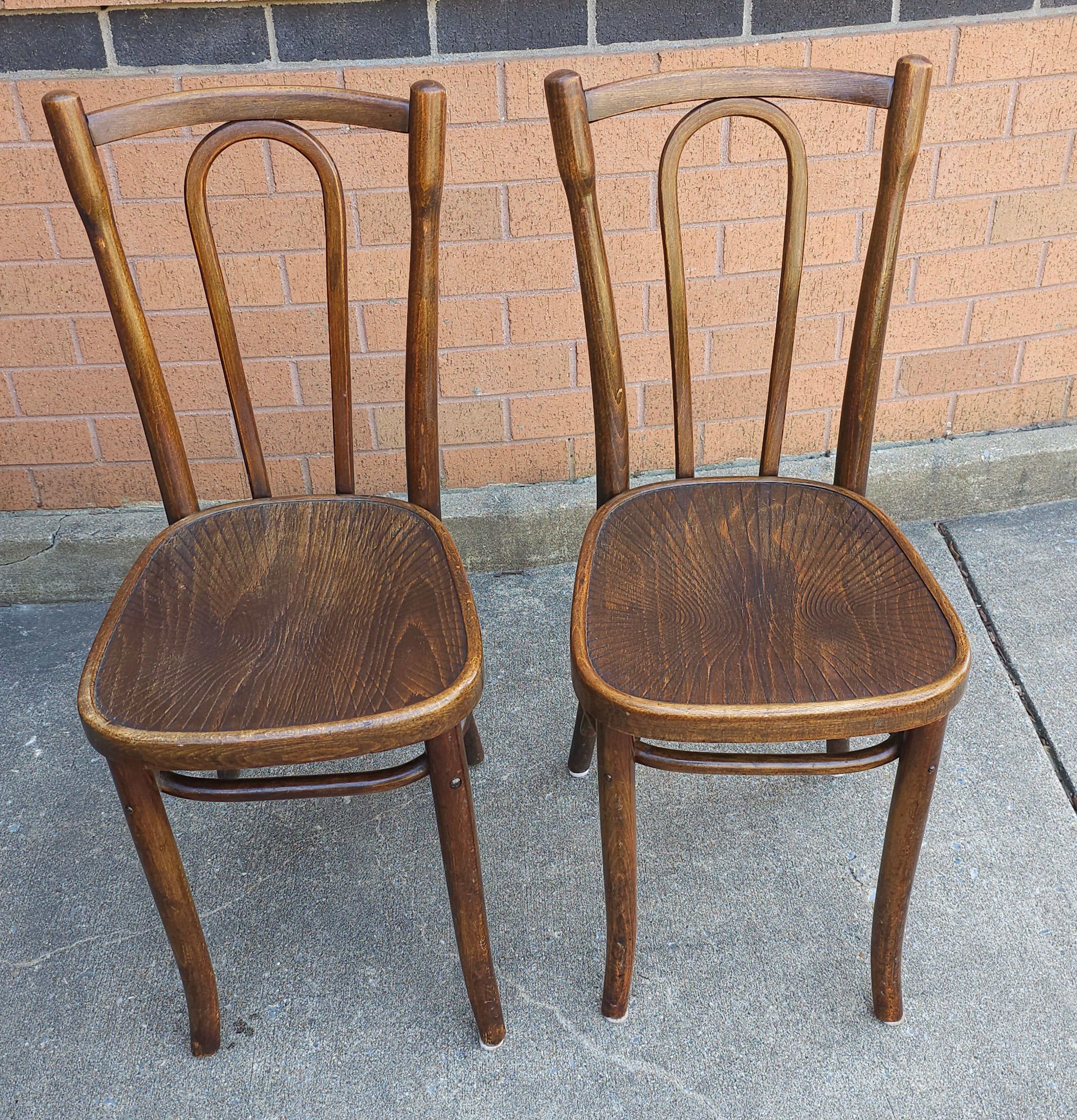 Polish Pair of Jacob and Josef Kohn Mundus Bentwood Side Chairs For Sale