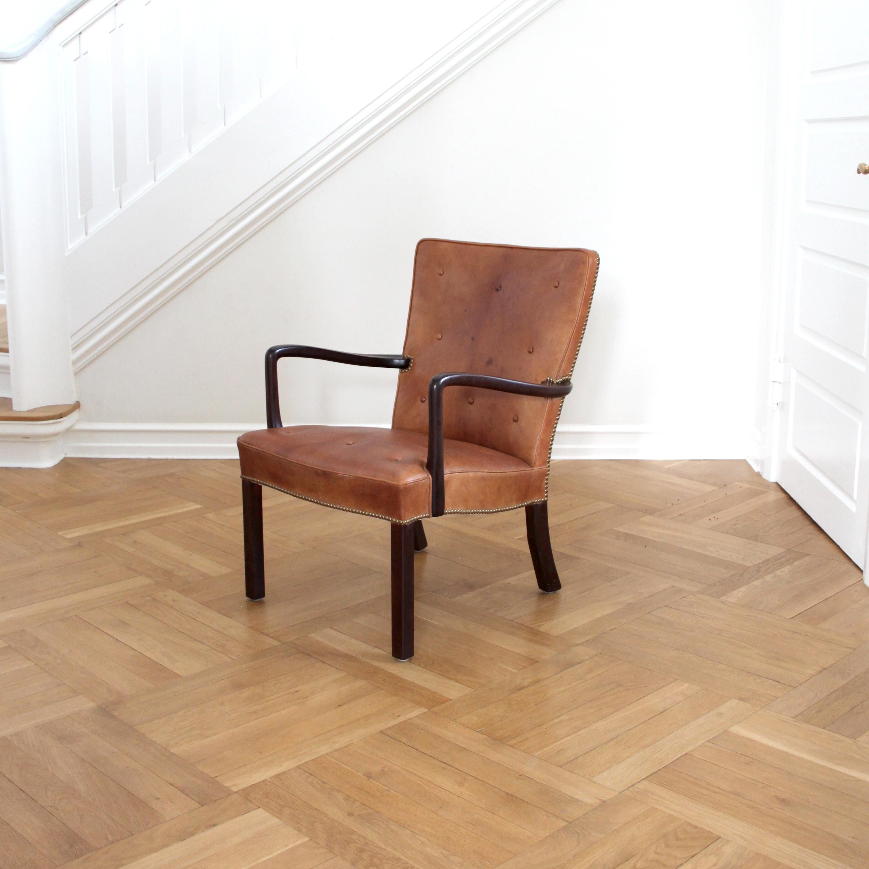 Pair of Jacob Kjær Lounge Chairs in Dark Stained Mahogany and Niger Leather 1