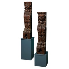 Pair Of Jacobean English Oak Lion Corbels C. 1600