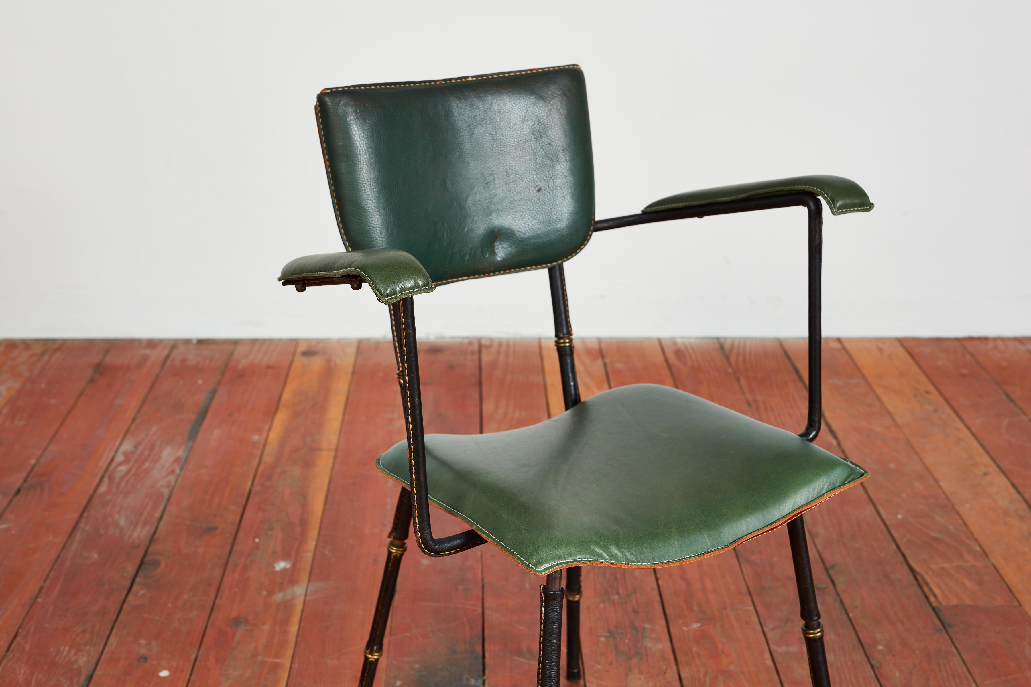 Coppia di poltrone Jacques Adnet in vendita 10