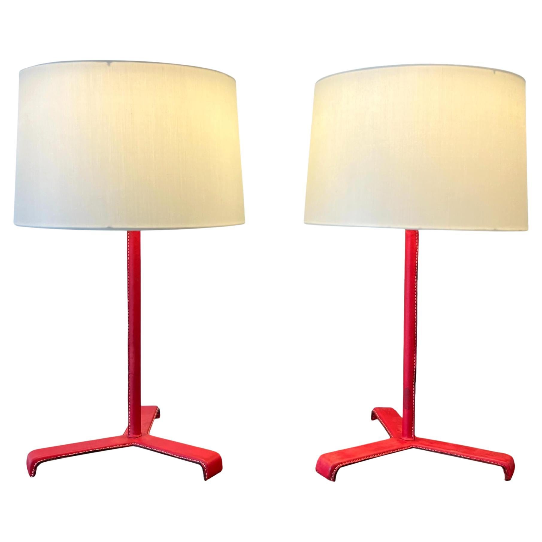 Paar Jacques Adnet Tischlampen aus rotem Leder, 1950er Jahre Frankreich