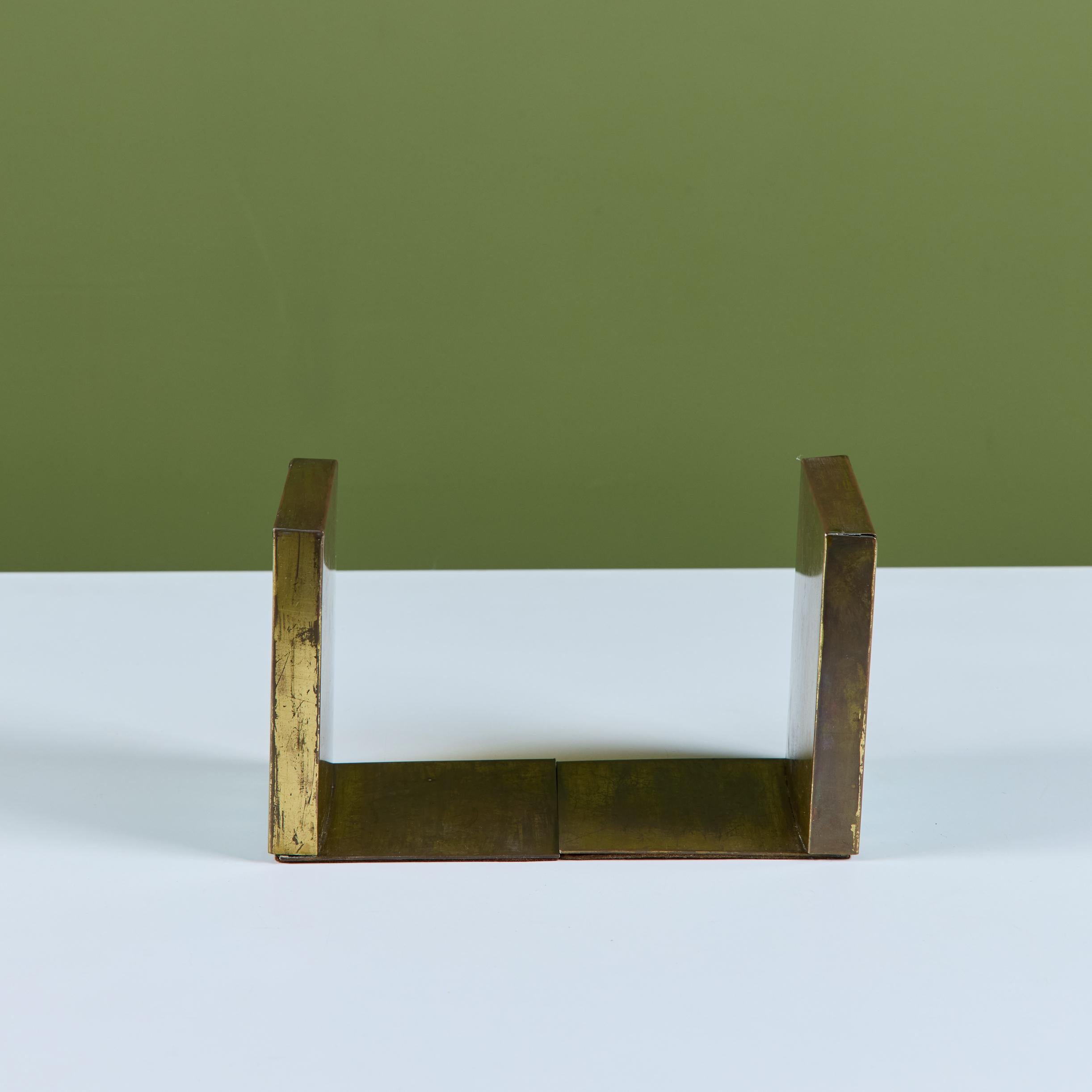 Coppia di fermalibri in giada con smalto turchese Jade Snow Wong in vendita 1