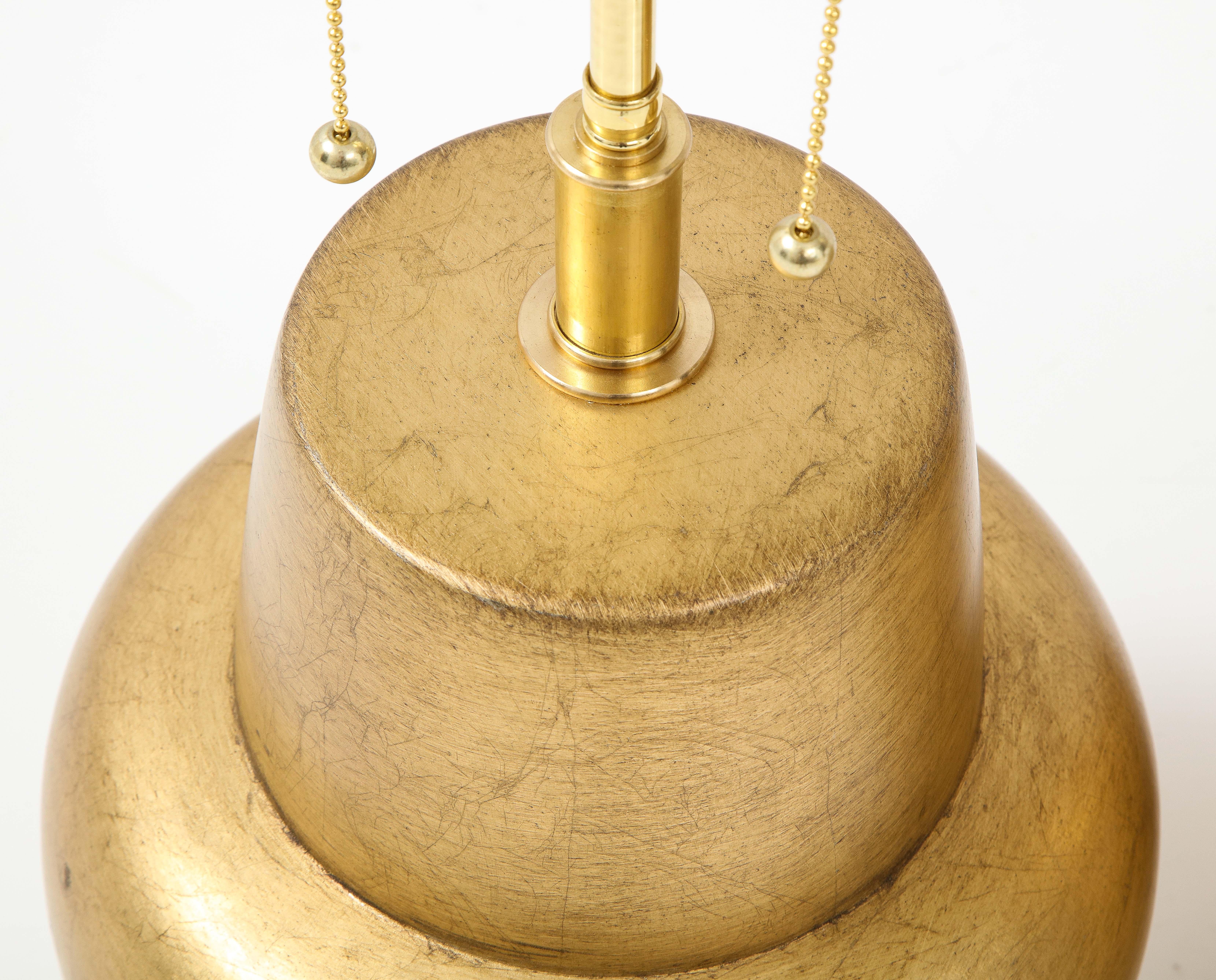 Paar JAMES MONT Design-Lampen aus vergoldetem Leder im Zustand „Gut“ im Angebot in New York, NY