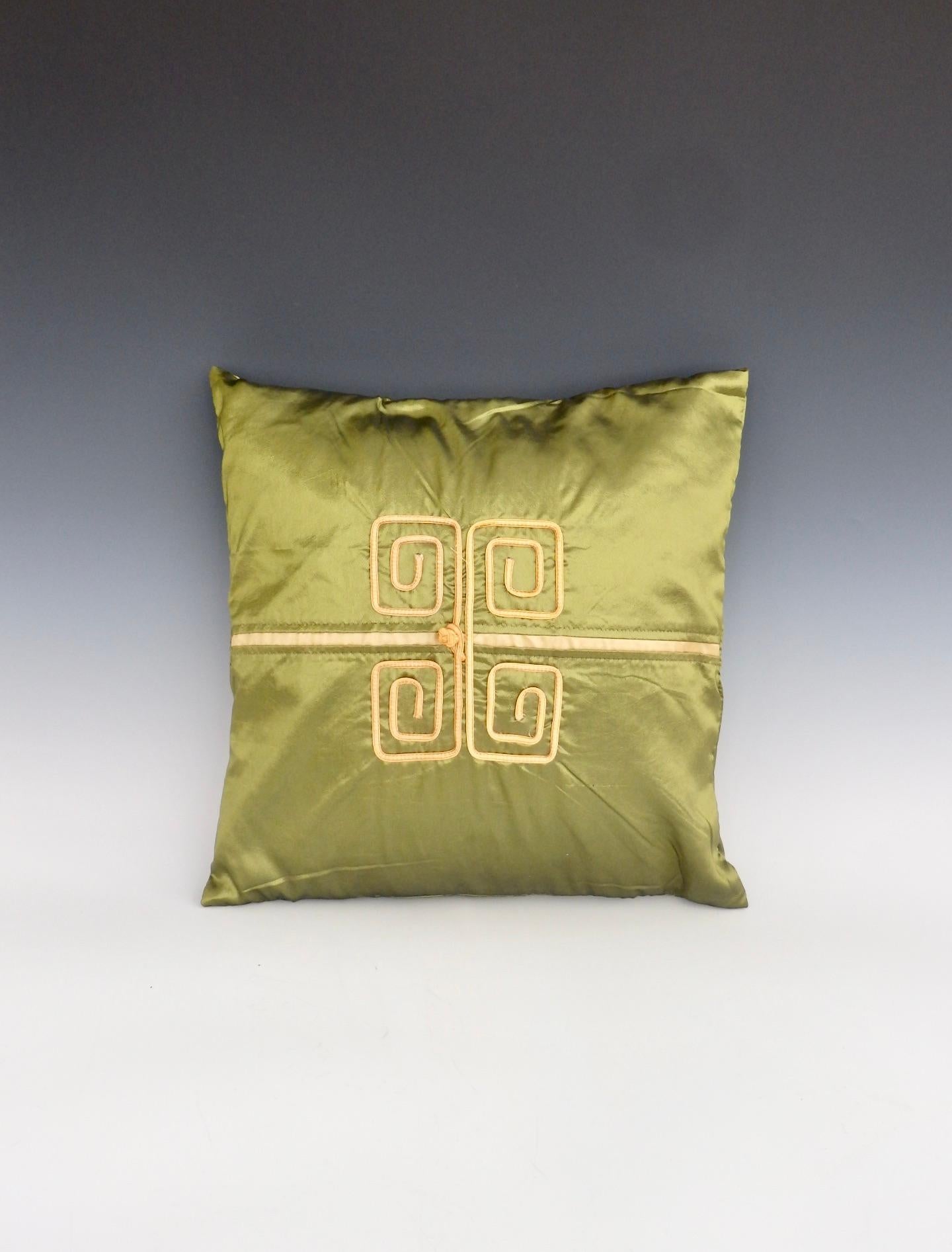 regency pillows