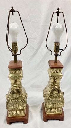 Paire de lampes chinoiseries en laiton de style James Mont