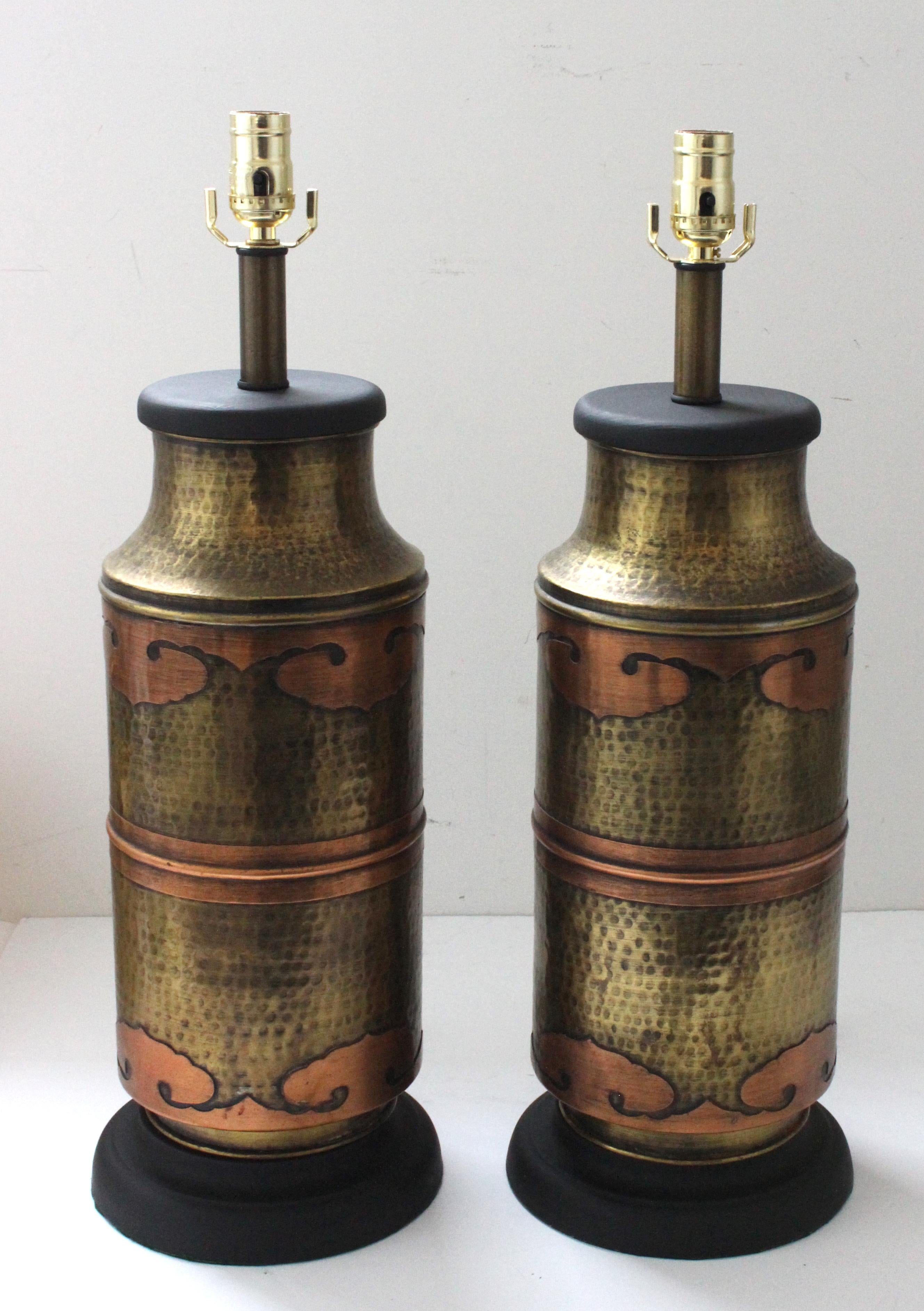 Pair of James Mont Style Table Lamps In Good Condition For Sale In West Palm Beach, FL