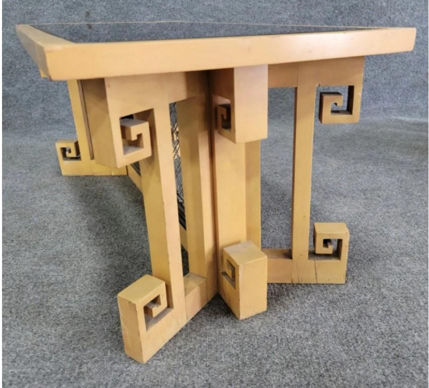 Peint Paire de tables style James Mont en vente