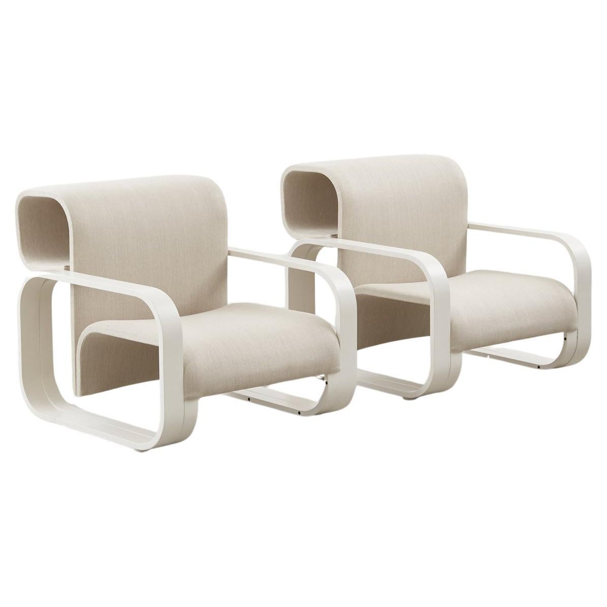 Pair of Jan Bočan for the Czech embassy armchairs - Czech Republic, Late 20th C