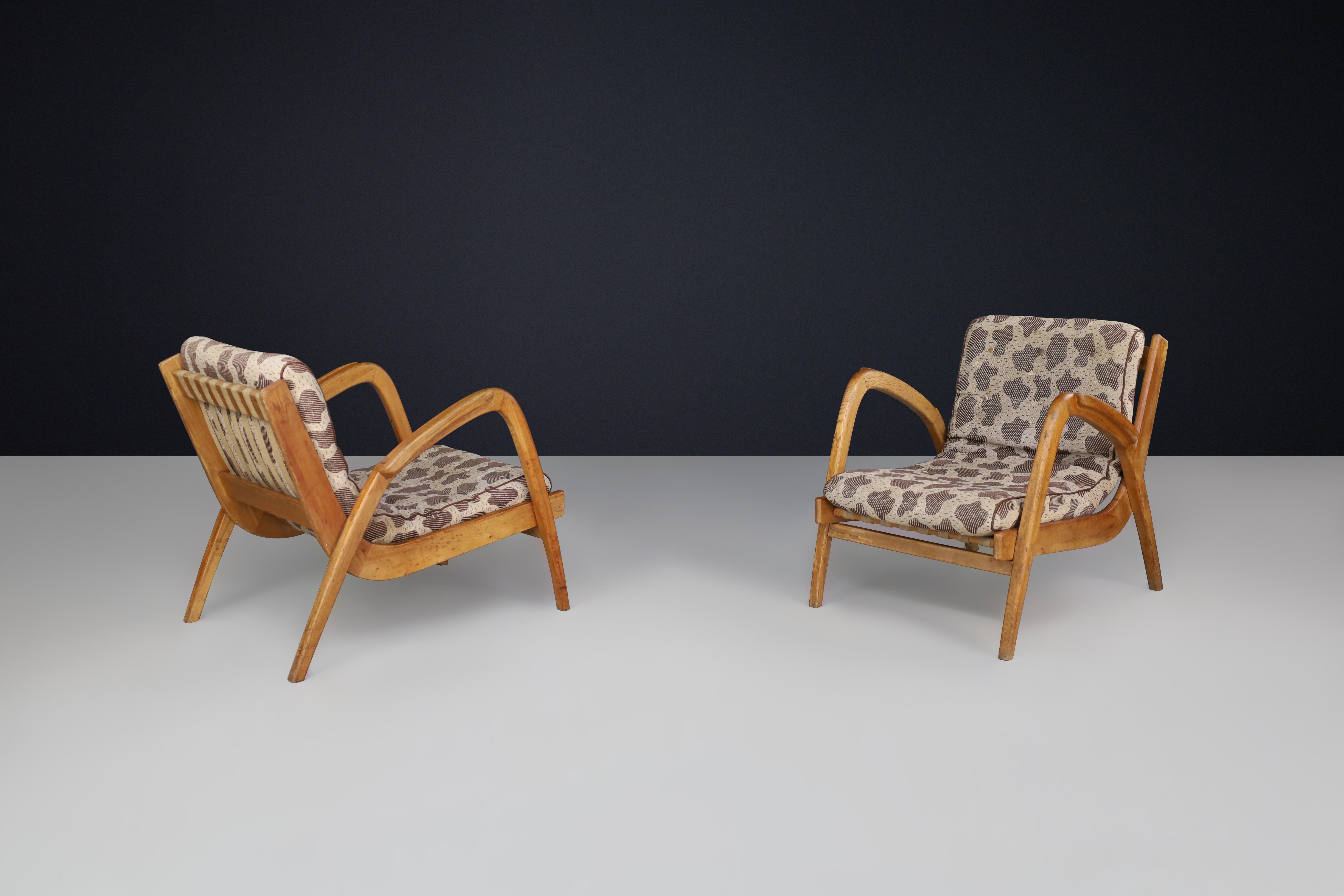 Czech Pair of Jan Vaněk Curved Easy Chairs in Ash with Original Upholstery, CZ 1950s For Sale