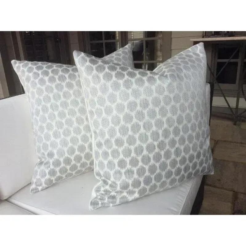 Coppia di cuscini d'argento 