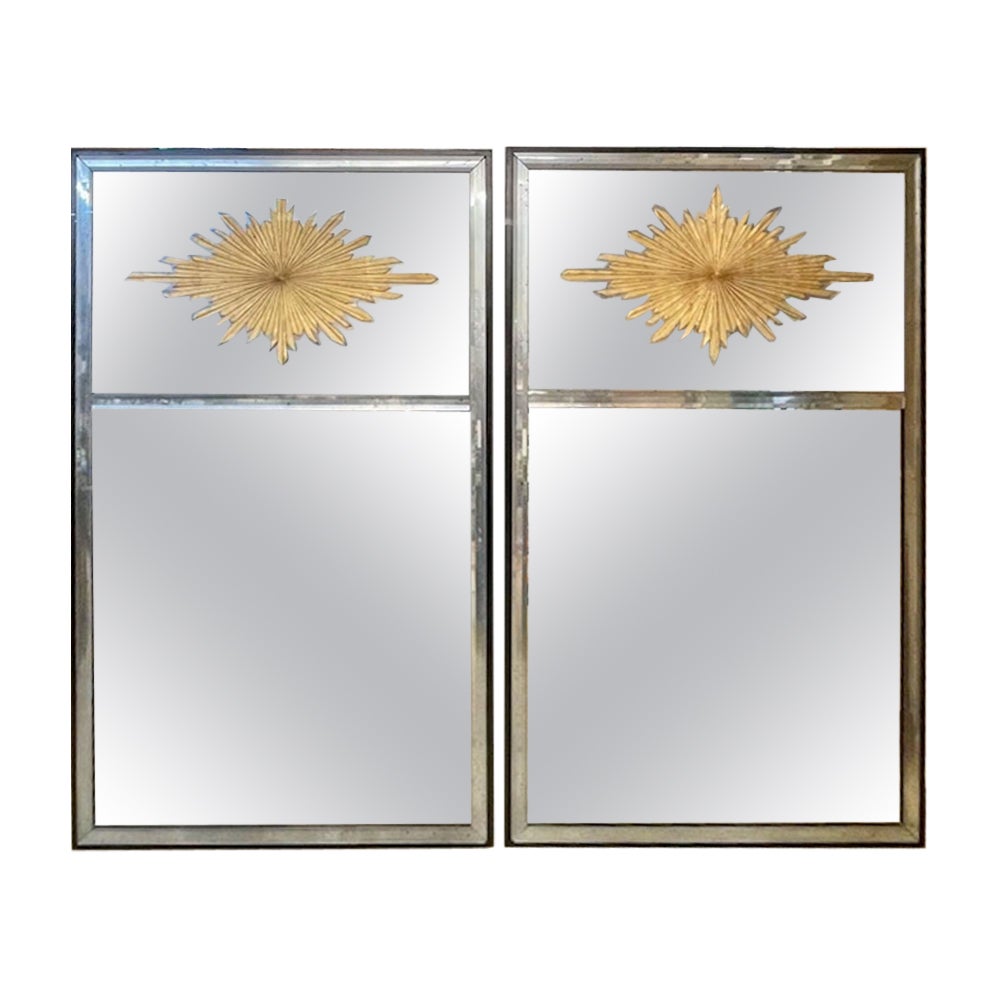 Paire de miroirs de style Jansen "Eglomise" en forme de soleil Trumeau
