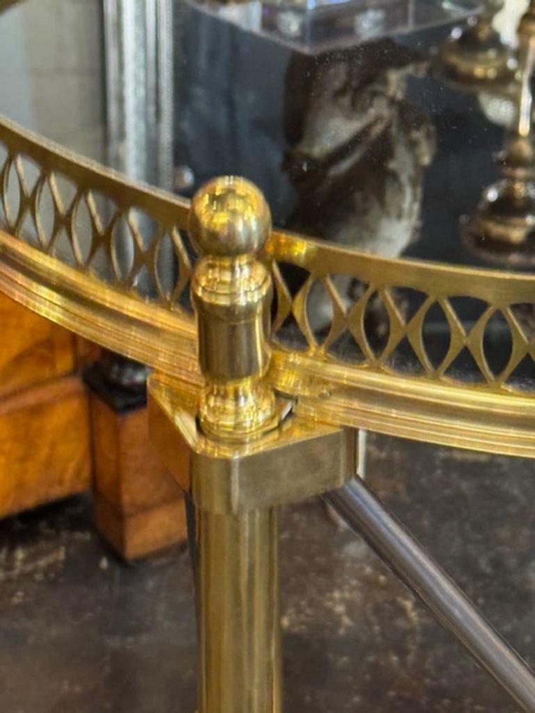Paire de tables d'appoint de style Jansen en vente 1