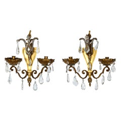 Paire d'appliques de style Jansen en bronze avec prismes en cristal