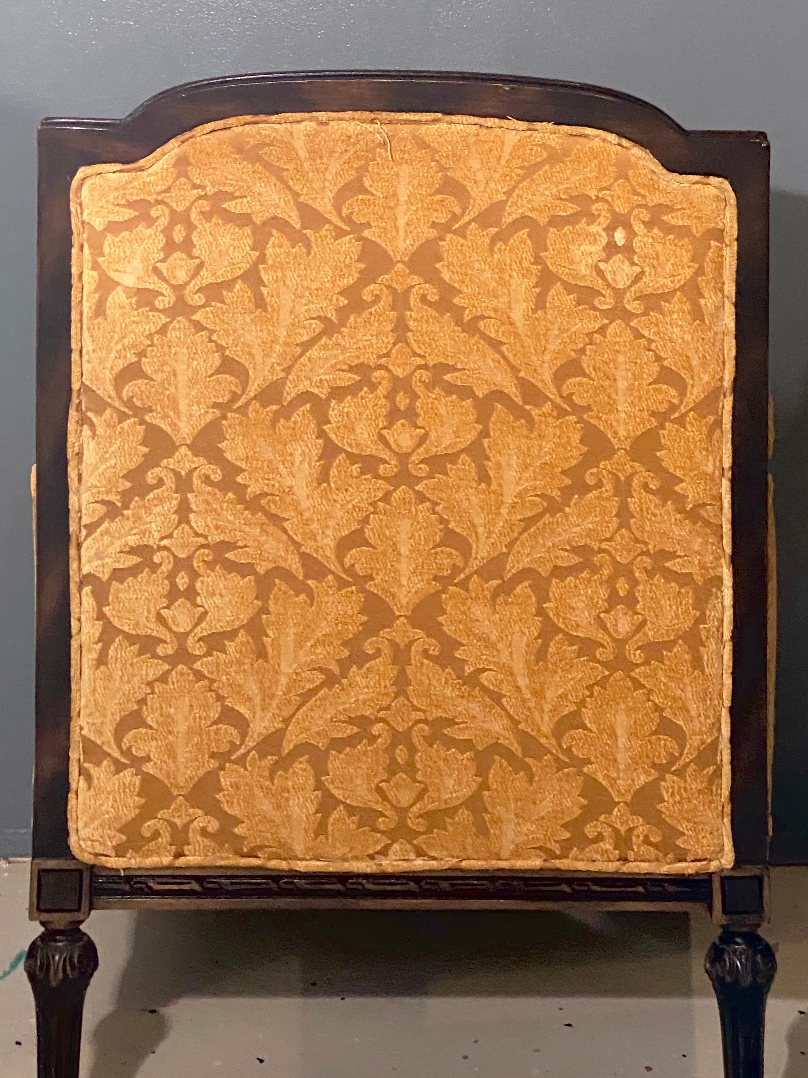 Paar Fauteuils oder Sessel im Jansen-Stil:: Louis XVI-Form mit Samtstoff im Angebot 1