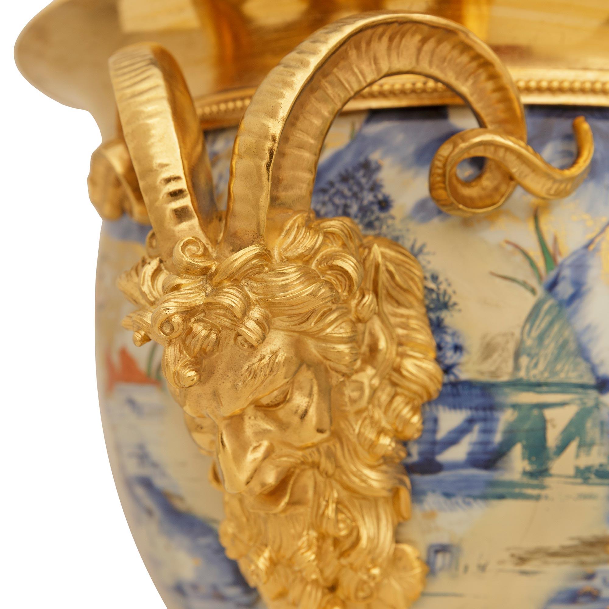 pair of Japanese 18th century Imari Porcelain and French Ormolu mounted urns For Sale 2