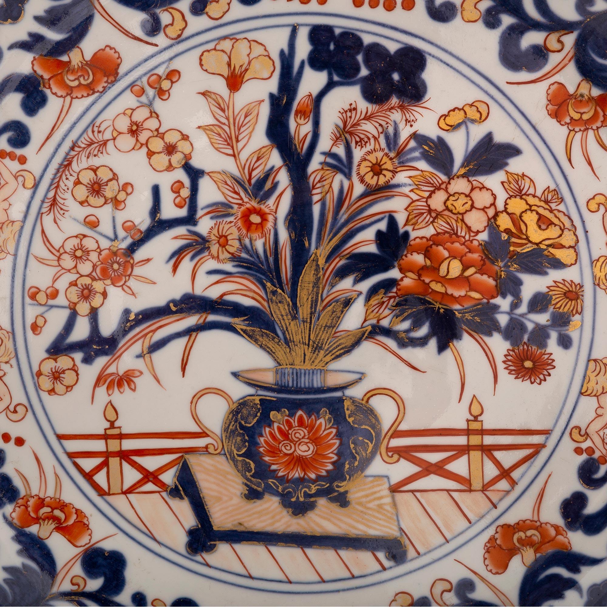 Pair of Japanese 19th Century Imari Porcelain Plates For Sale 3