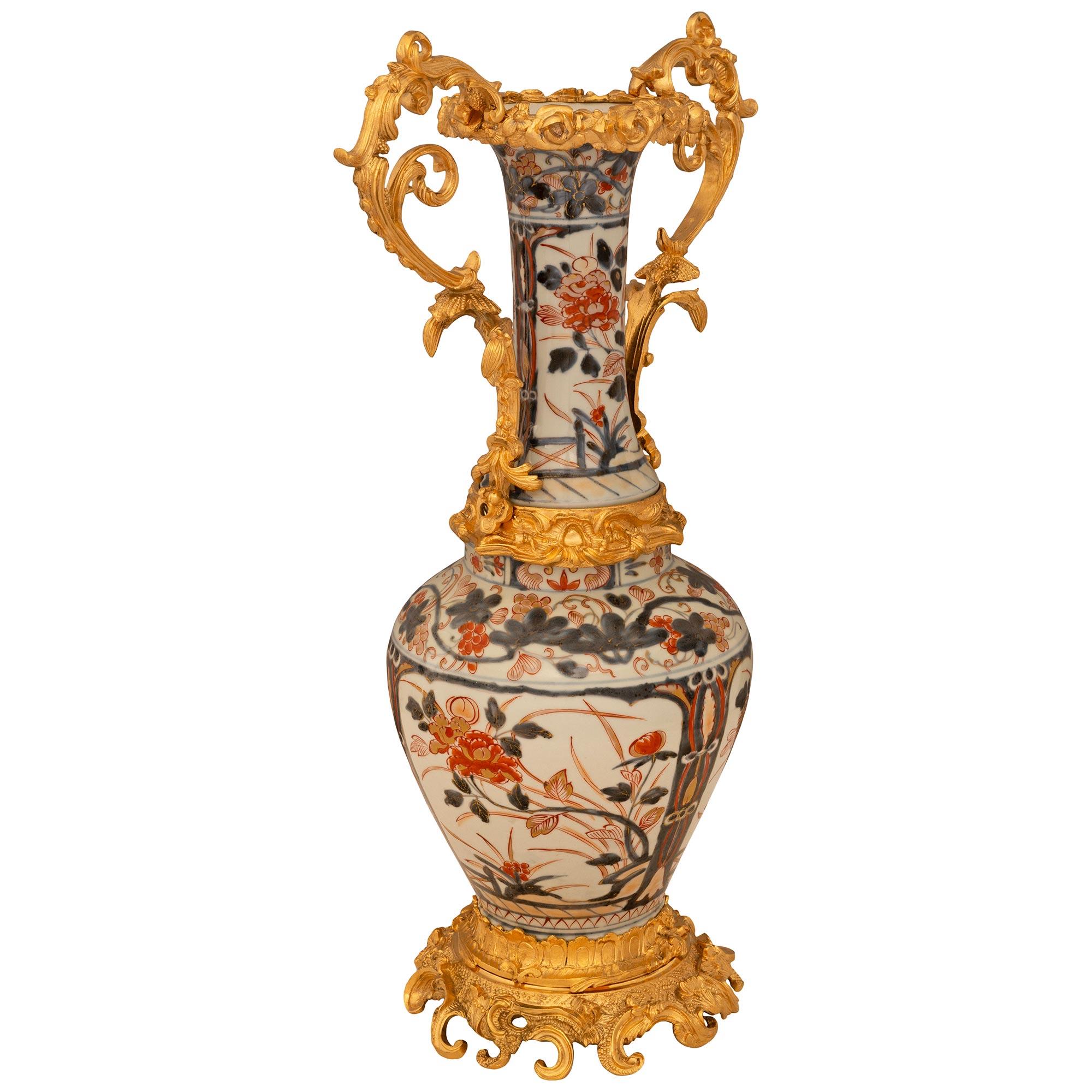 Louis XVI Pair Of Japanese 19th Century Imari Porcelain Vases For Sale