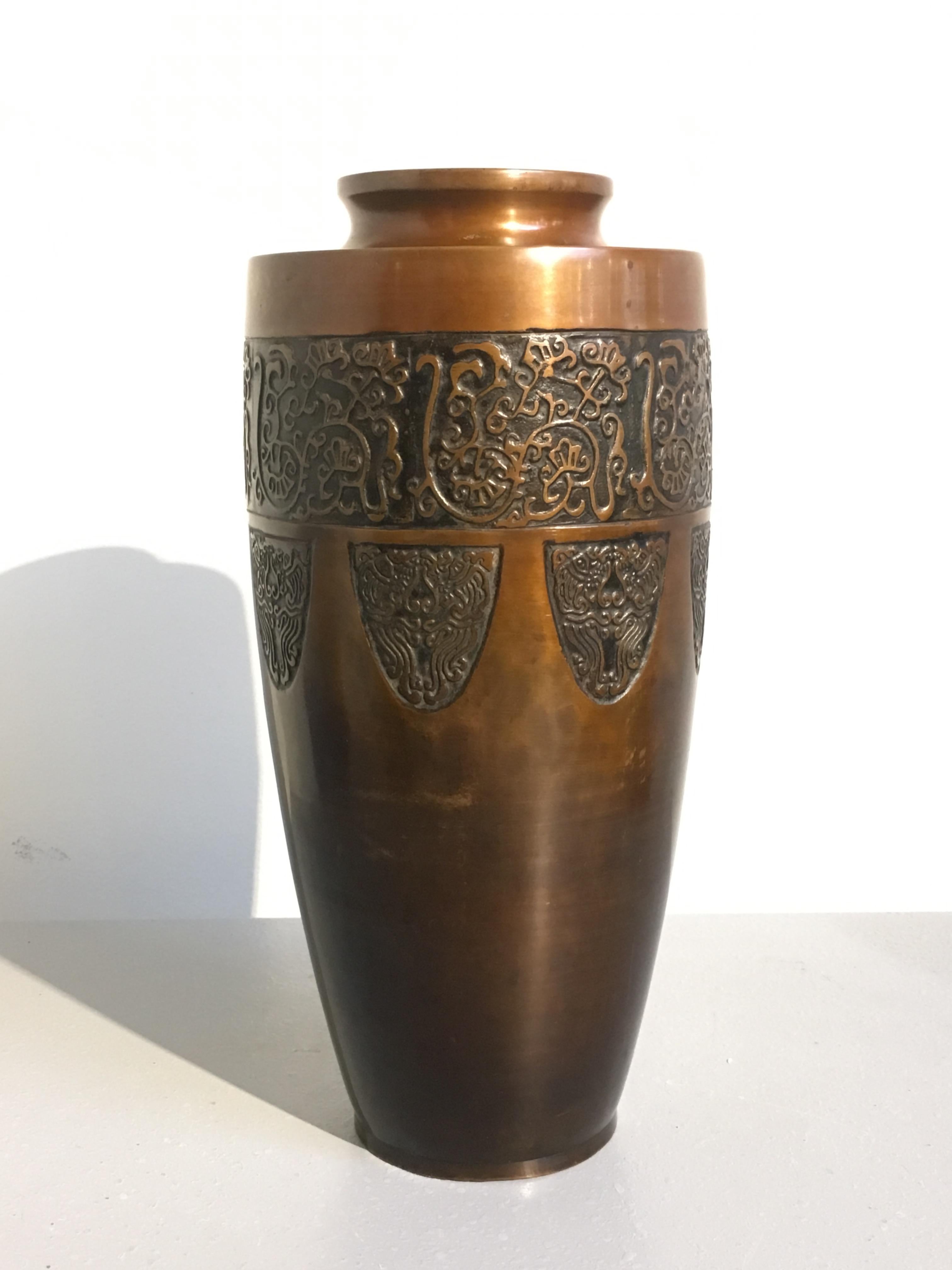 Pair of Japanese Art Deco Patinated Bronze Vases with Archaistic Motifs 1