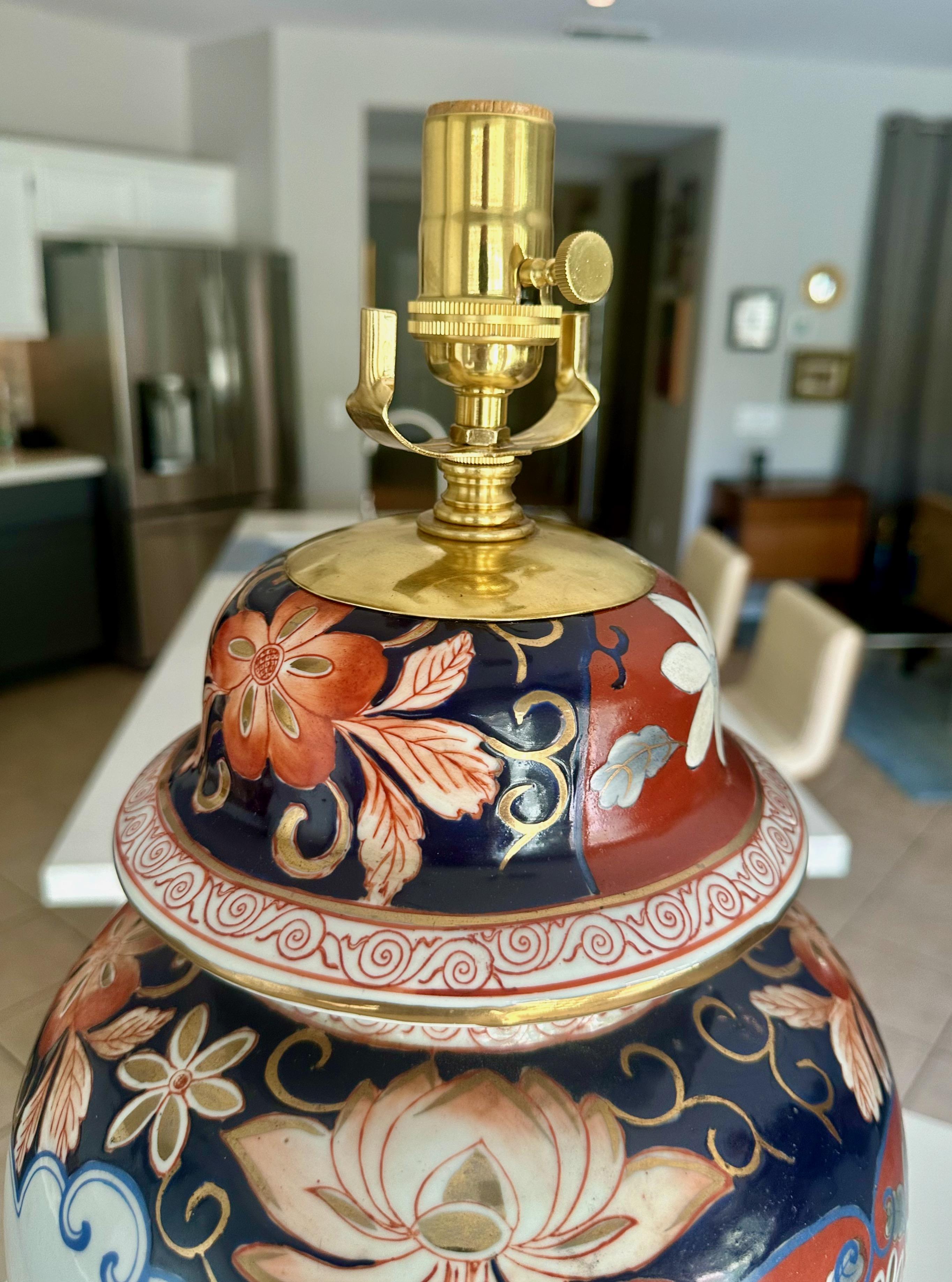 Paire de lampes de table japonaises en porcelaine Imari Porcelain en vente 9