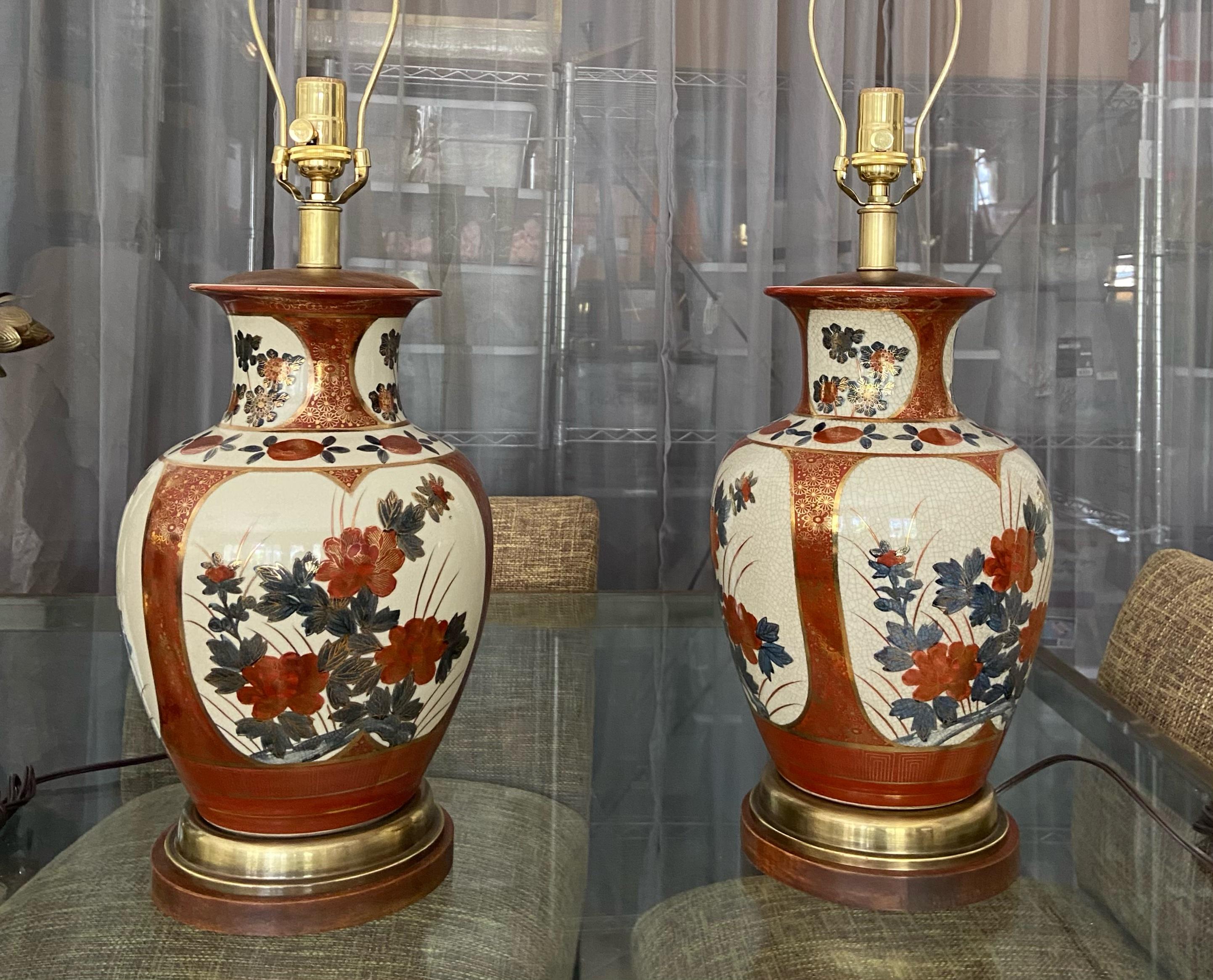 Pair of Japanese Asian Imari Porcelain Table Lamps 12