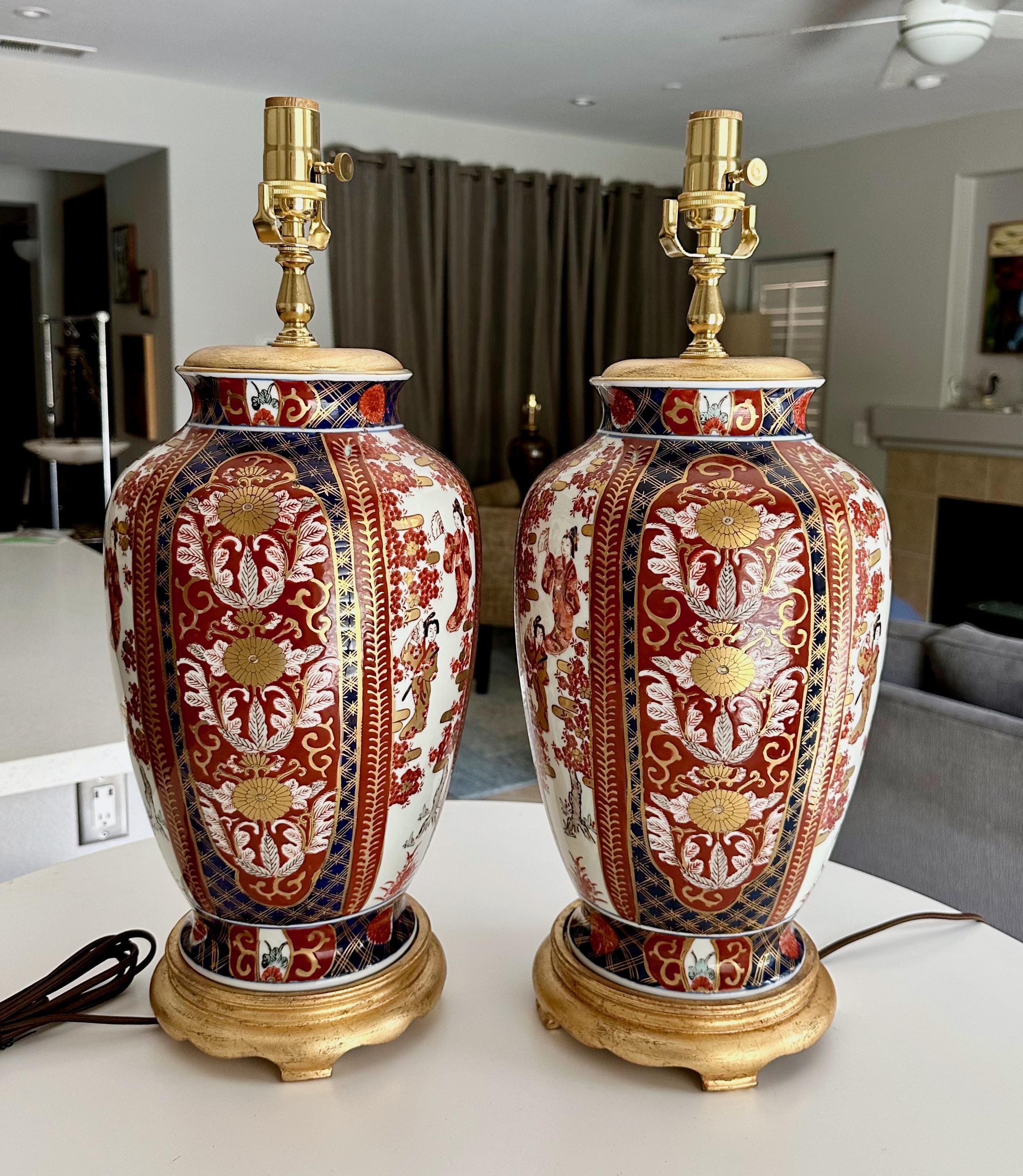 Japonais Paire de lampes de table japonaises en porcelaine Imari Porcelain en vente