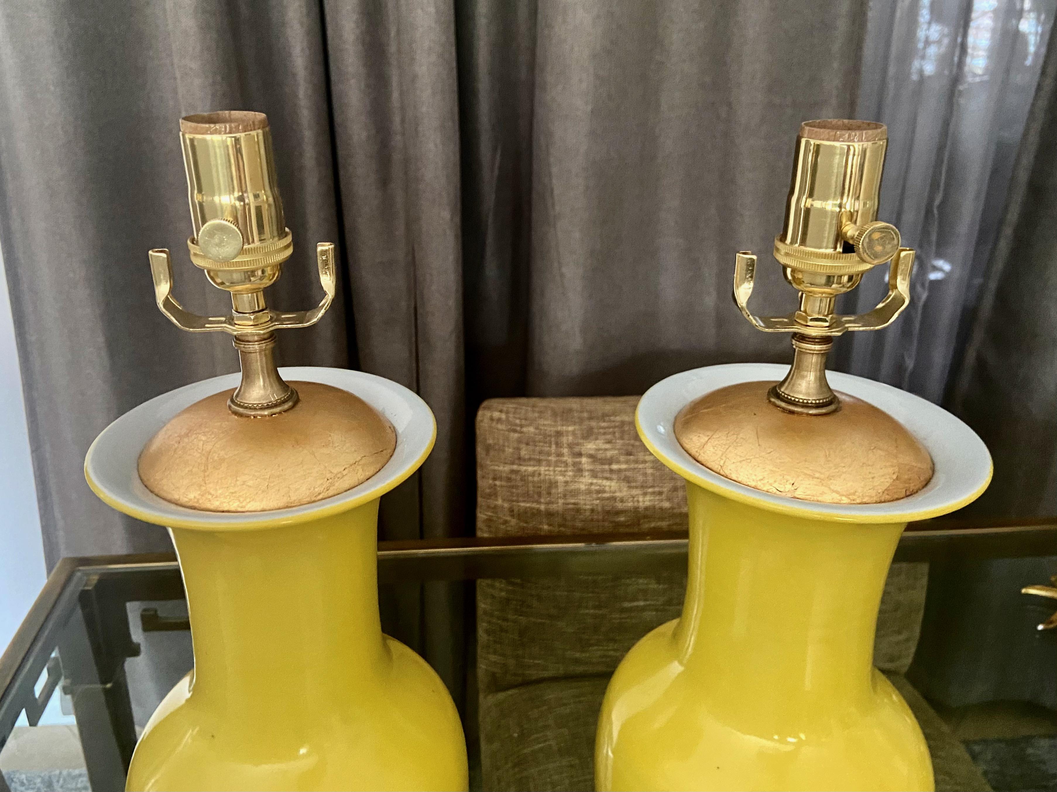 Pair of Japanese Asian Yellow Porcelain Table Lamps For Sale 8