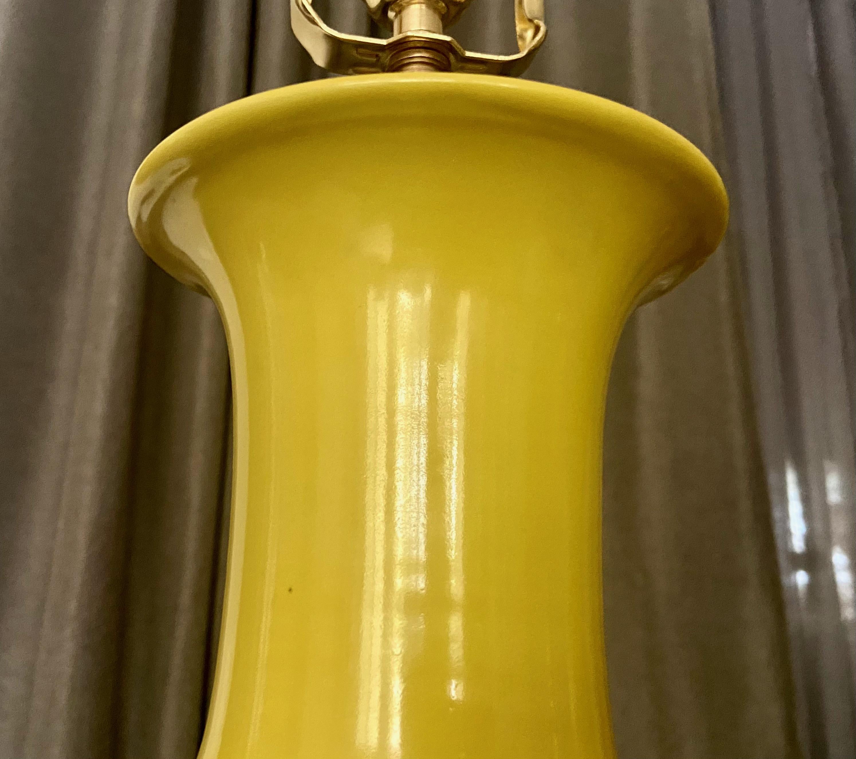 Pair of Japanese Asian Yellow Porcelain Table Lamps For Sale 10