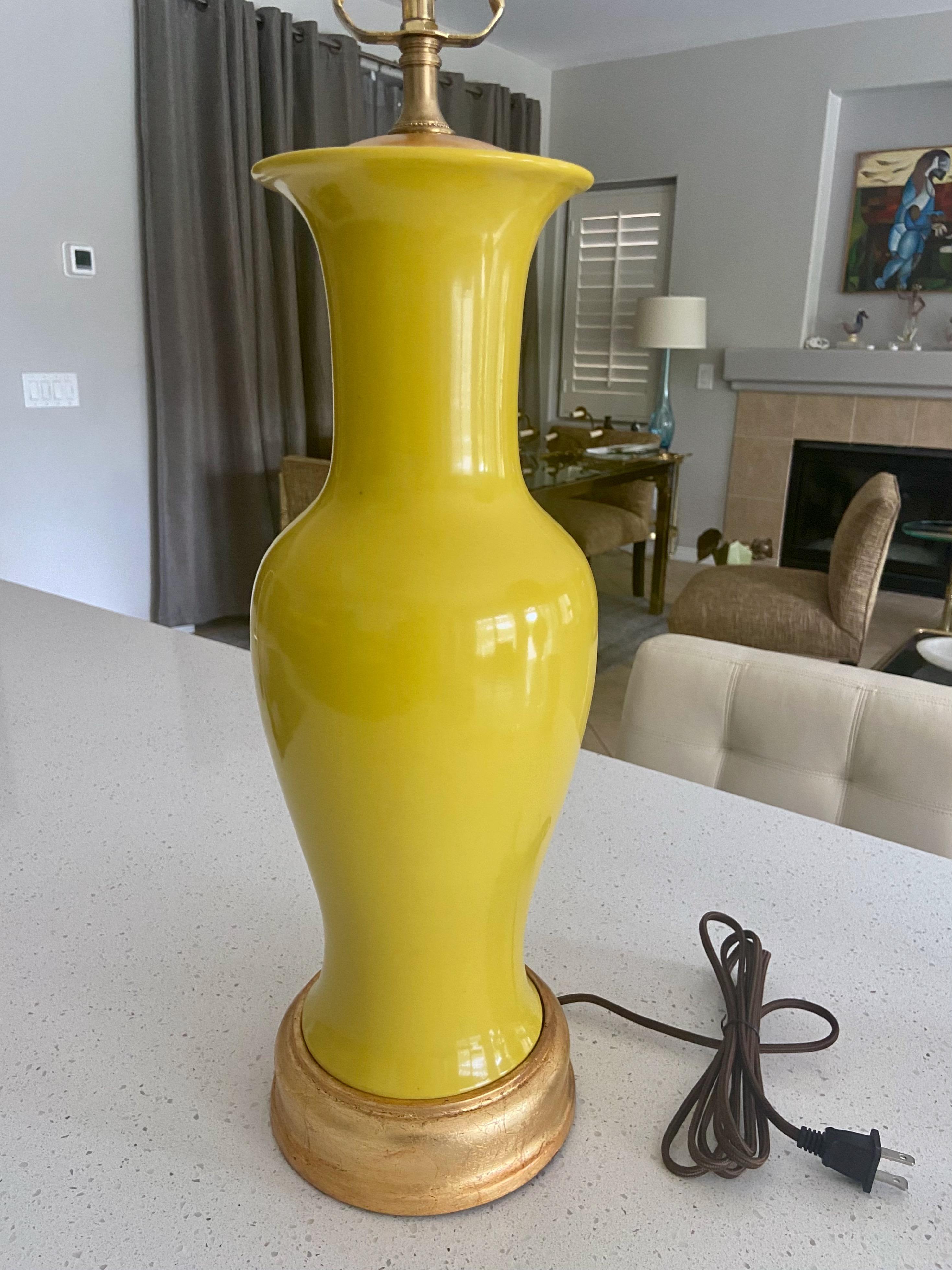 Pair of Japanese Asian Yellow Porcelain Table Lamps For Sale 3