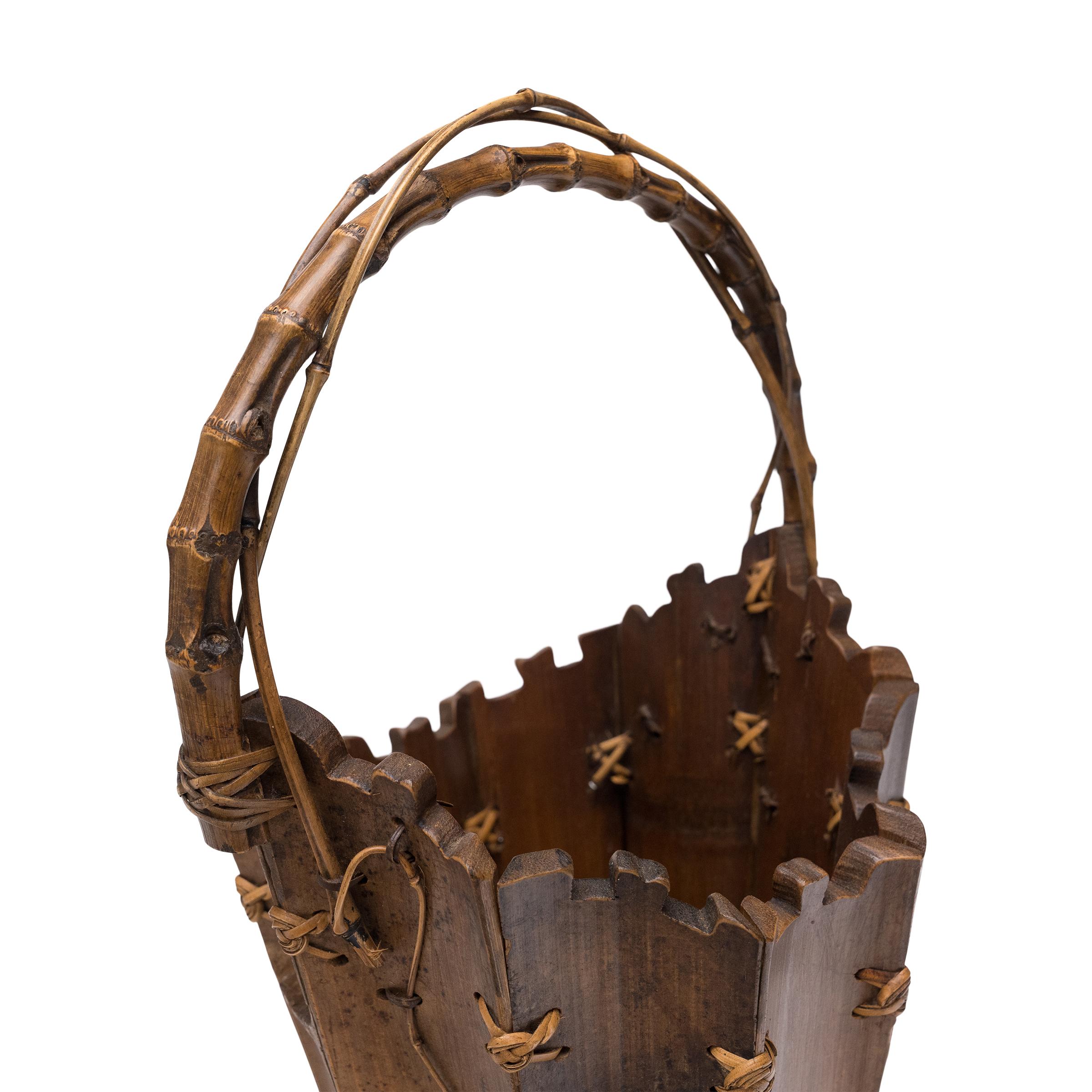 Paire de paniers à fleurs japonais en bambou, c. C. 1920 en vente 4