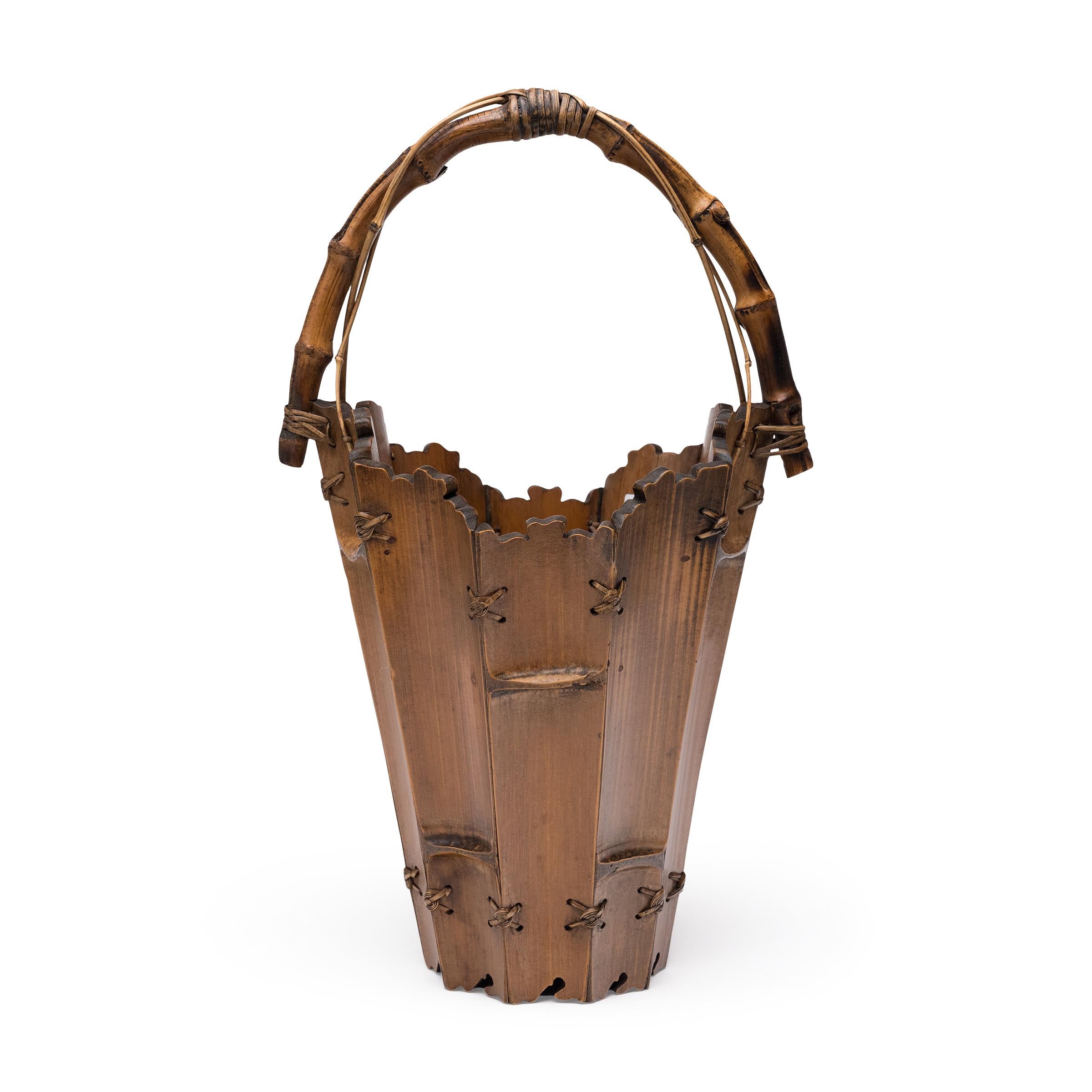 Taisho Paire de paniers à fleurs japonais en bambou, c. C. 1920 en vente