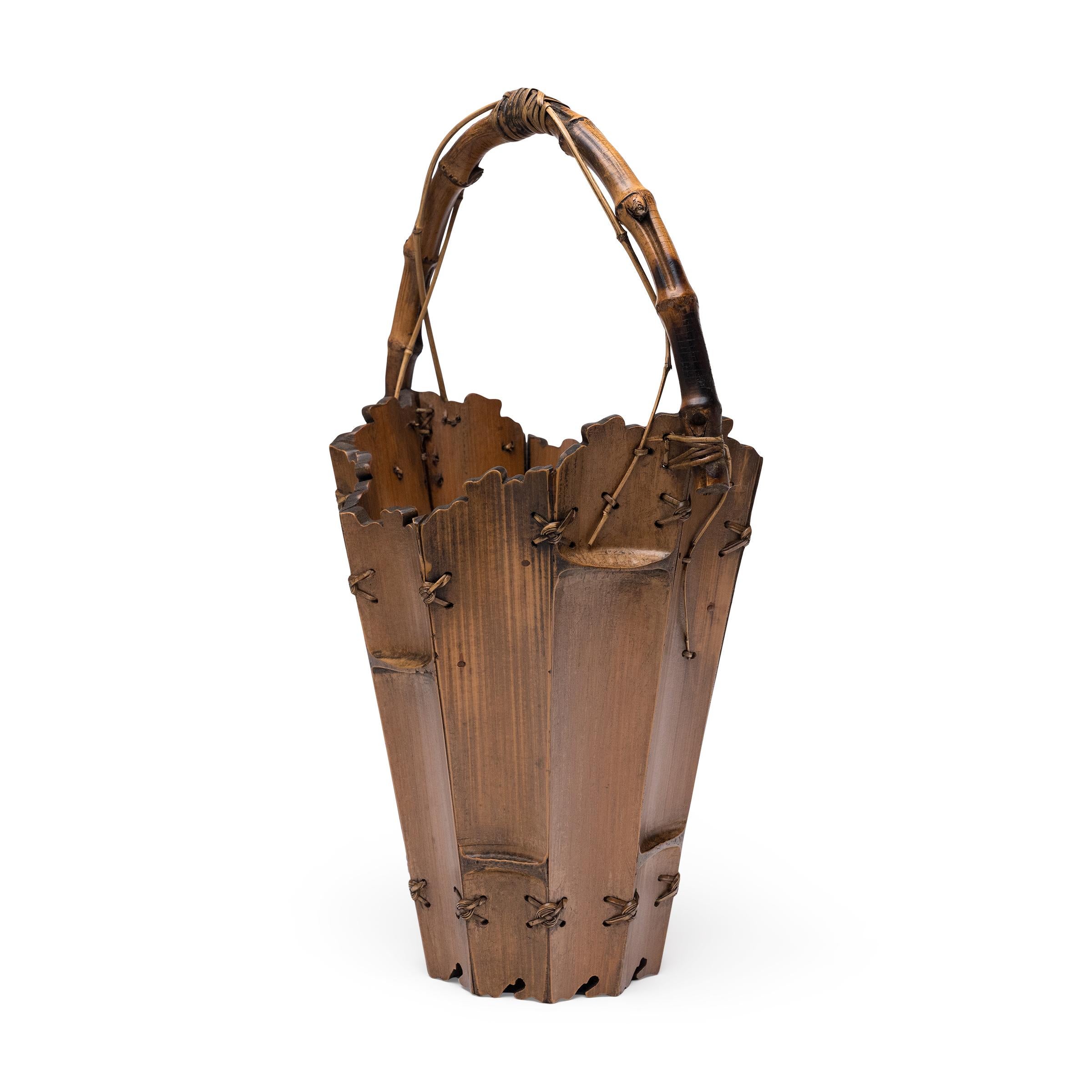 Japonais Paire de paniers à fleurs japonais en bambou, c. C. 1920 en vente