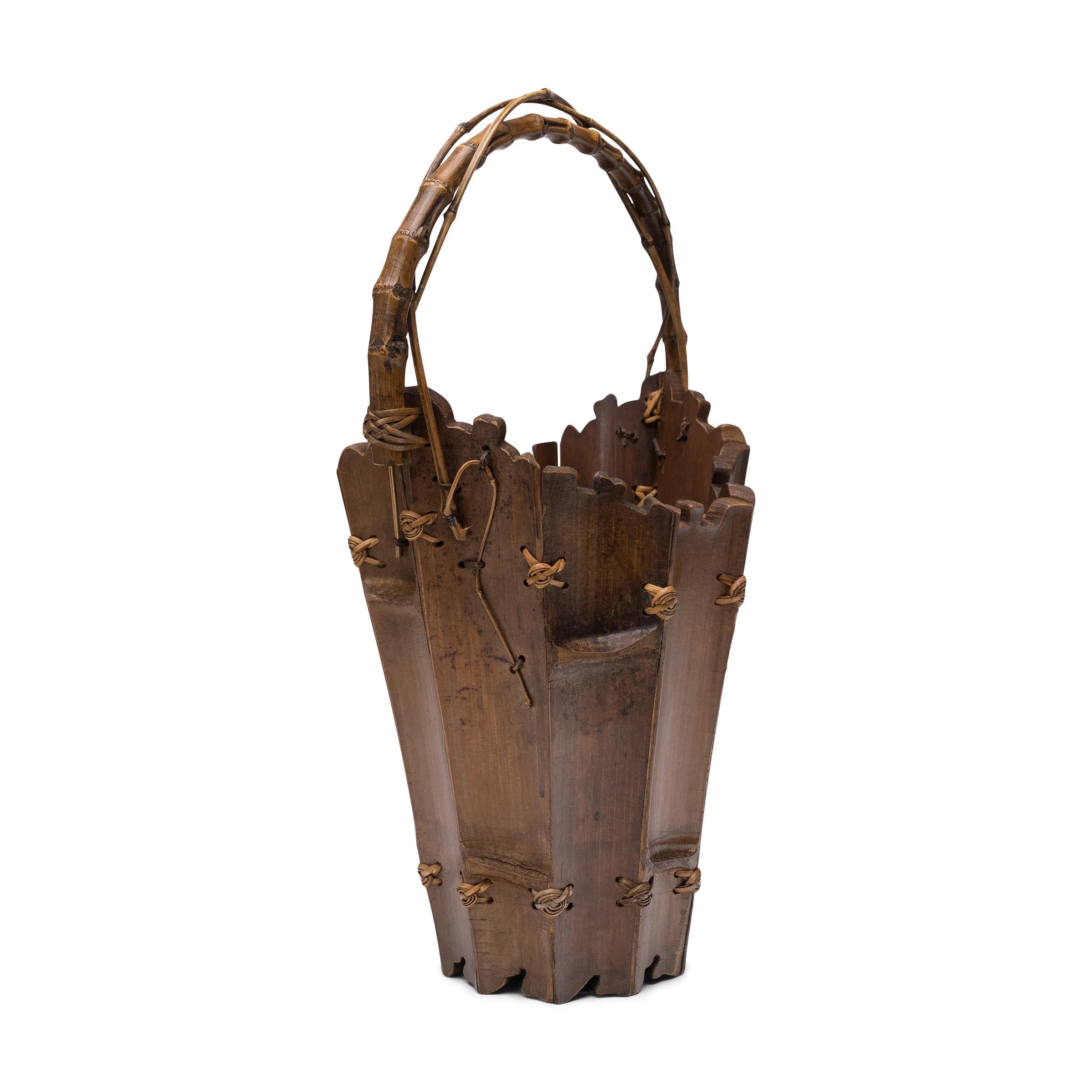 Paire de paniers à fleurs japonais en bambou, c. C. 1920 en vente 2