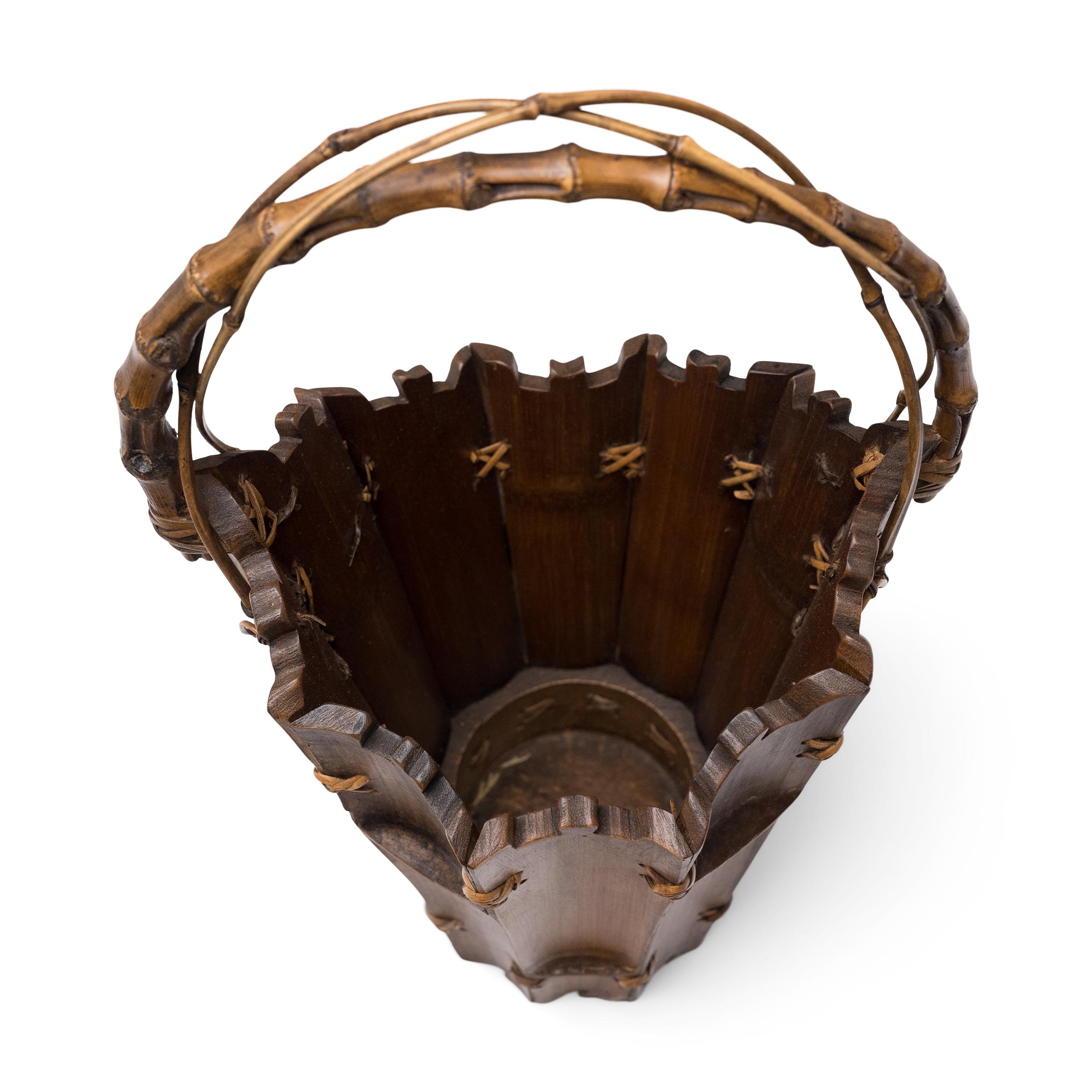 Paire de paniers à fleurs japonais en bambou, c. C. 1920 en vente 3