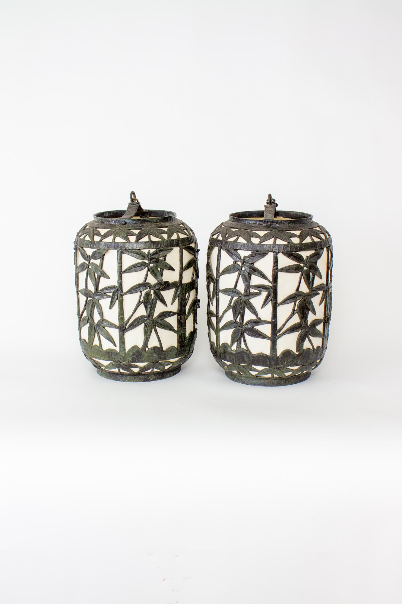 Pair of Japanese Bronze Garden Lanterns 1
