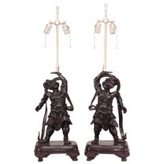 Paire de lampes de table japonaises figuratives Samurai en bronze