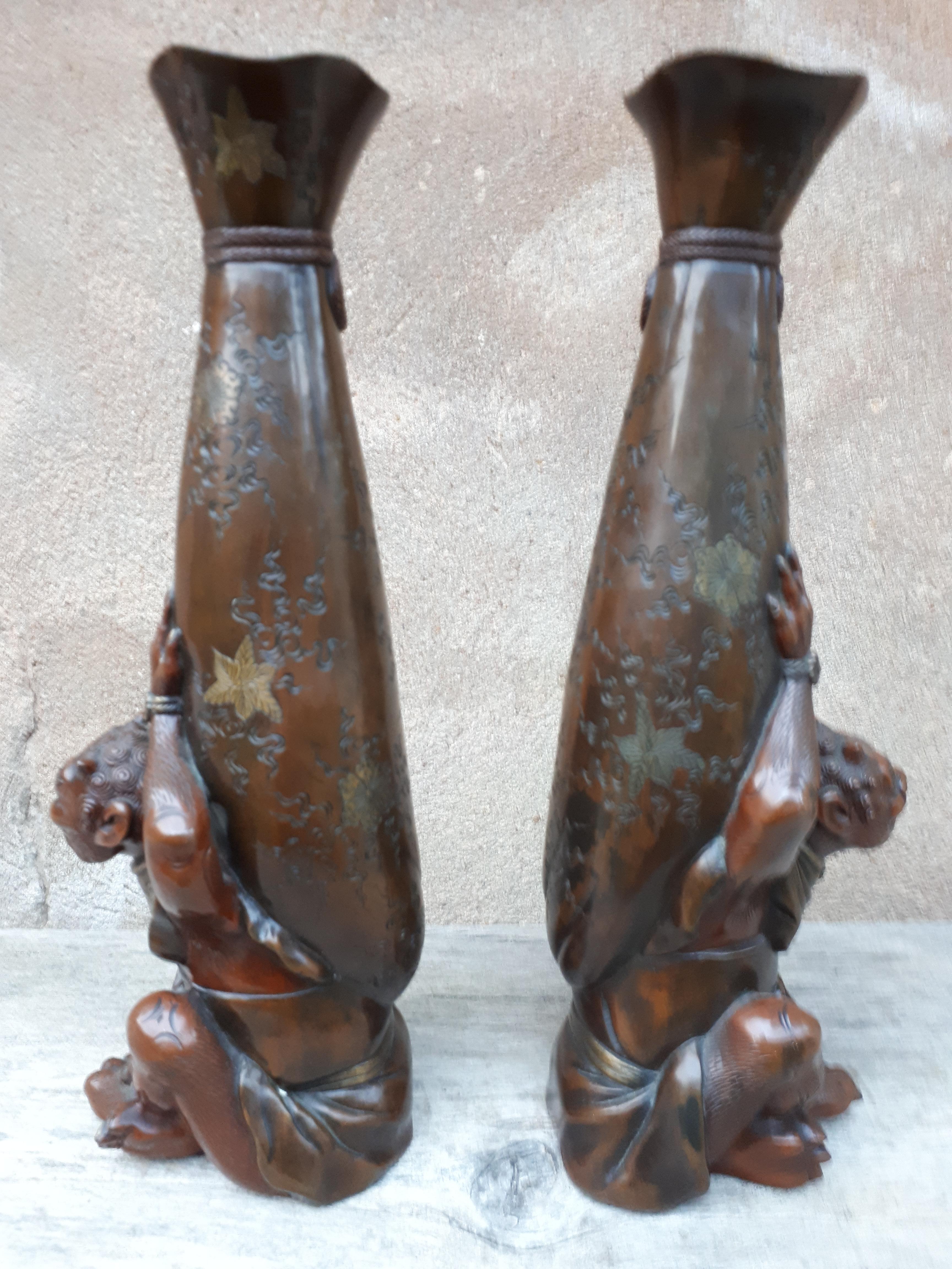 Pair of Japanese Bronze Vases, Japan Meiji Period For Sale 3